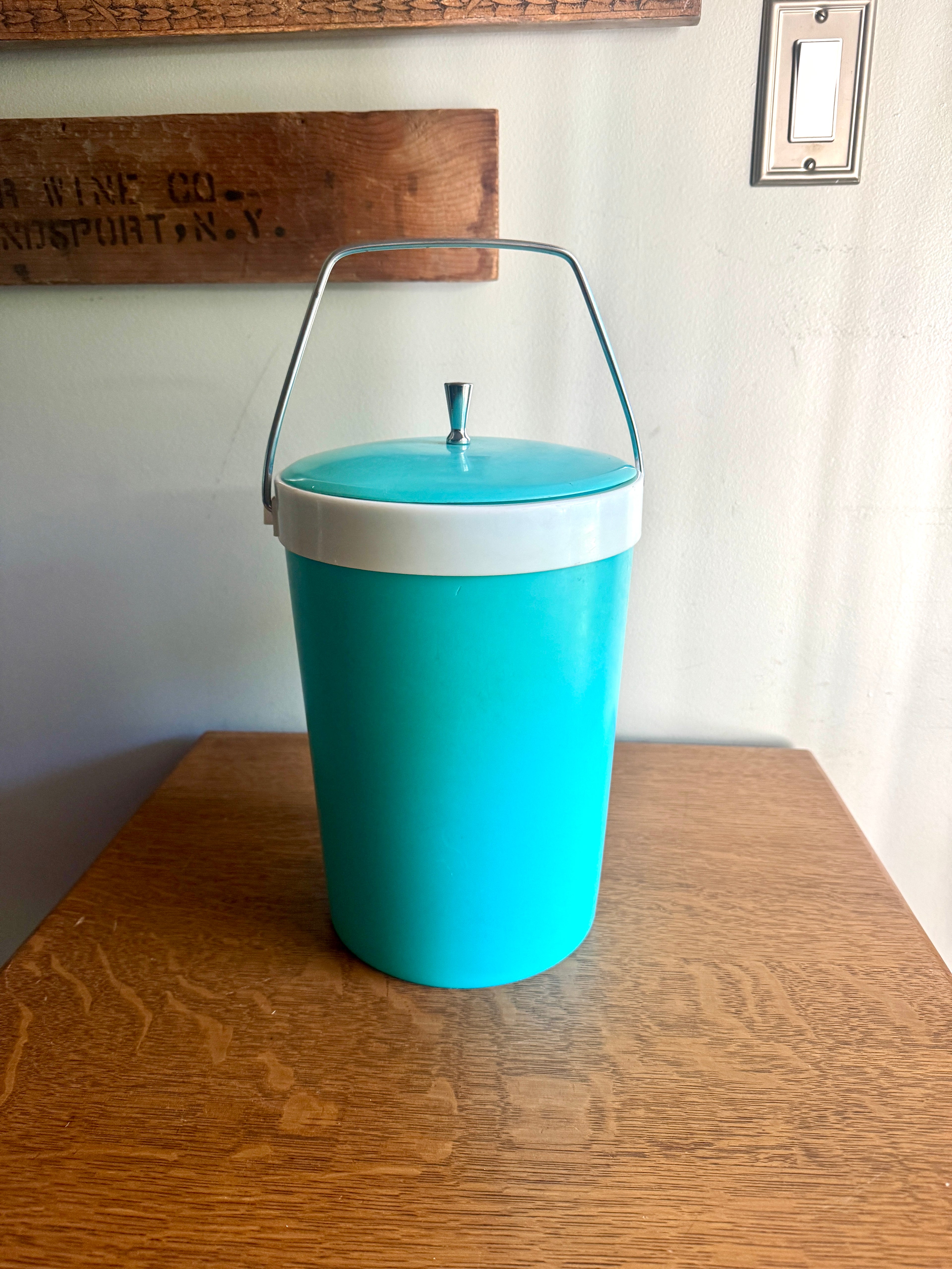 Mid Century Turquoise Ice Bucket by Plas-Tex Atomic Barware ~ MCM Turquoise Ice Bucket