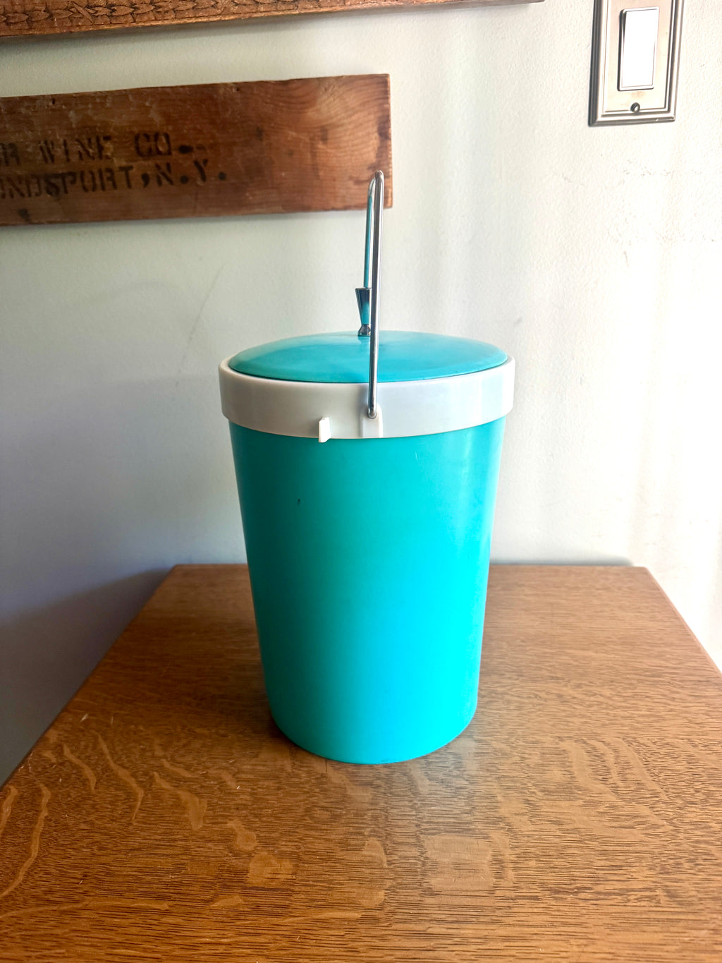Mid Century Turquoise Ice Bucket by Plas-Tex Atomic Barware ~ MCM Turquoise Ice Bucket