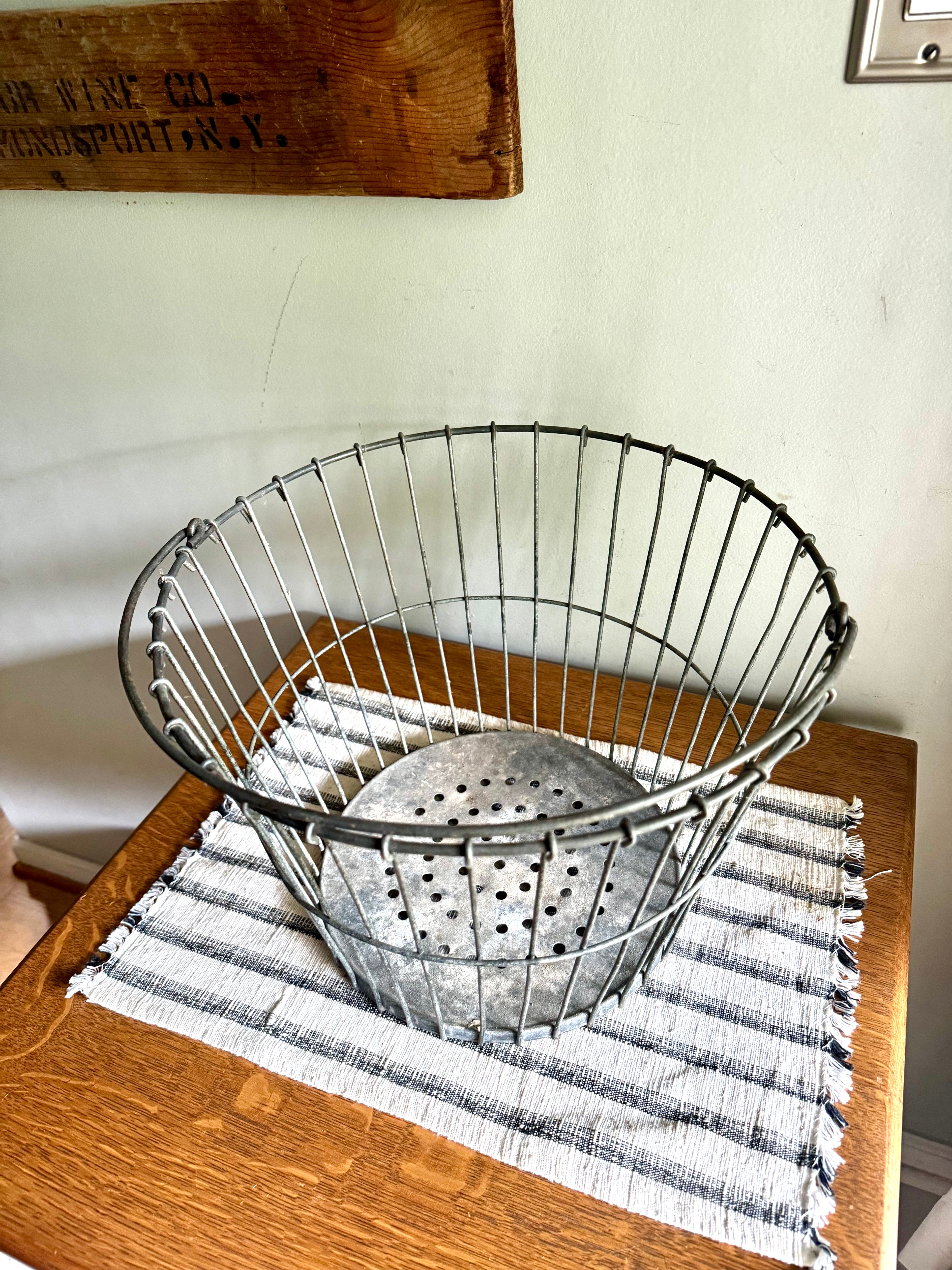 Industrial Wire Vegetable Basket | Wire Egg Basket | Round Gathering Basket | Wire Harvest Basket | Metal Garden Basket With Handle