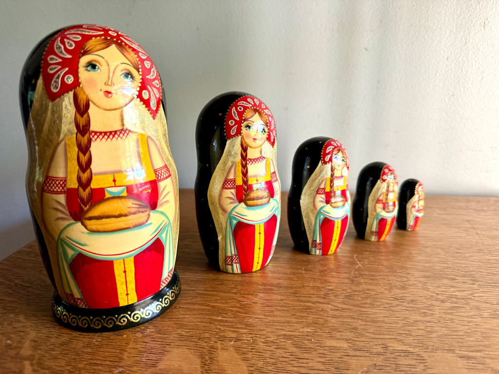 Vintage 7" Nesting Dolls Matryoshka 5 Piece ~ Hand Painted Matryosha Dolls