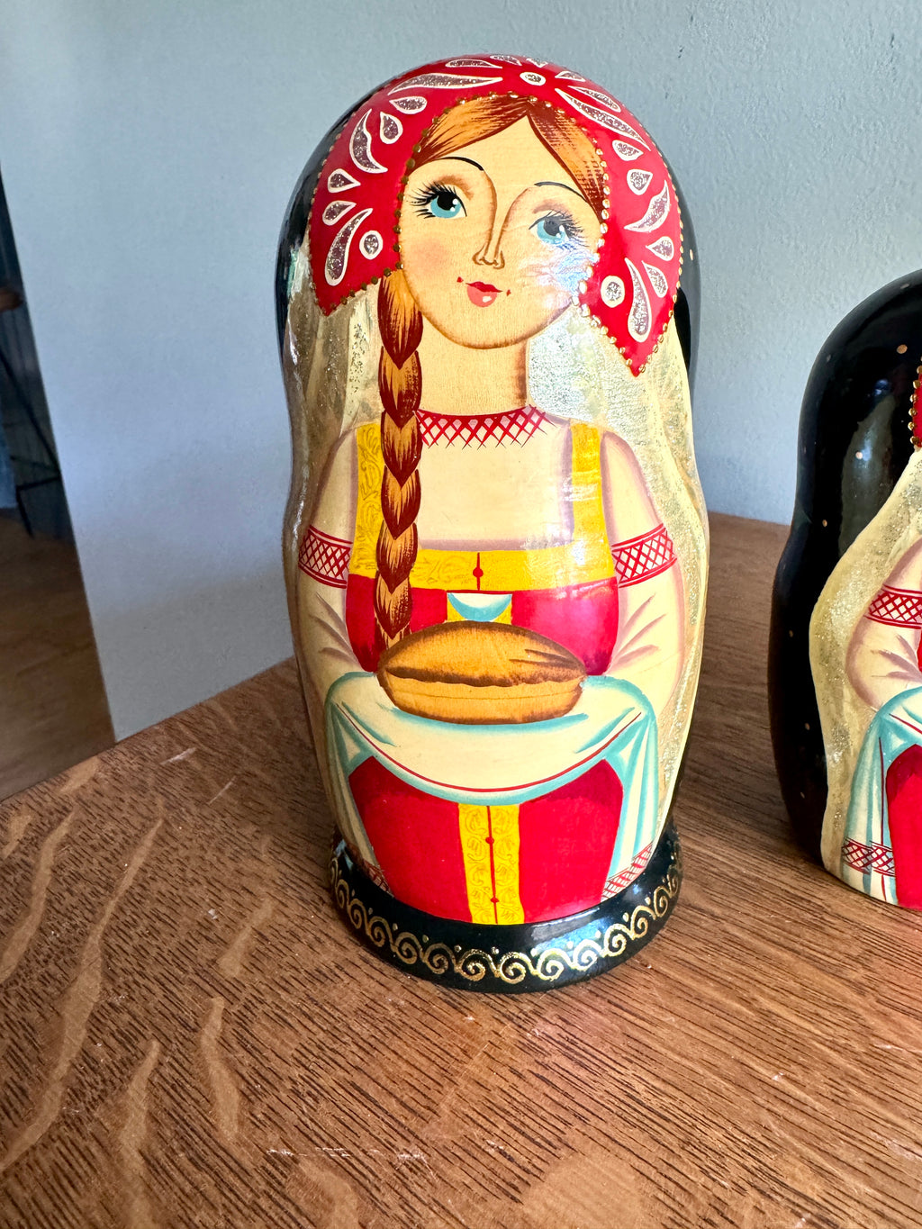 Vintage 7" Nesting Dolls Matryoshka 5 Piece ~ Hand Painted Matryosha Dolls