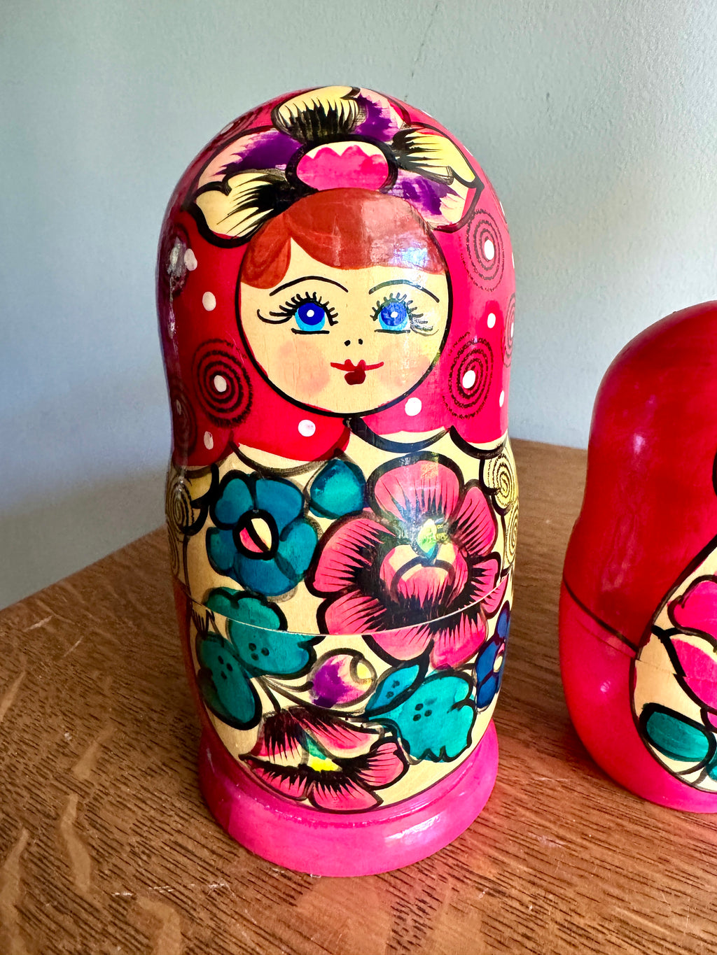 Vintage 7" Russian Nesting Dolls Matryoshka 5 Piece ~ Hand Painted Matryosha Dolls