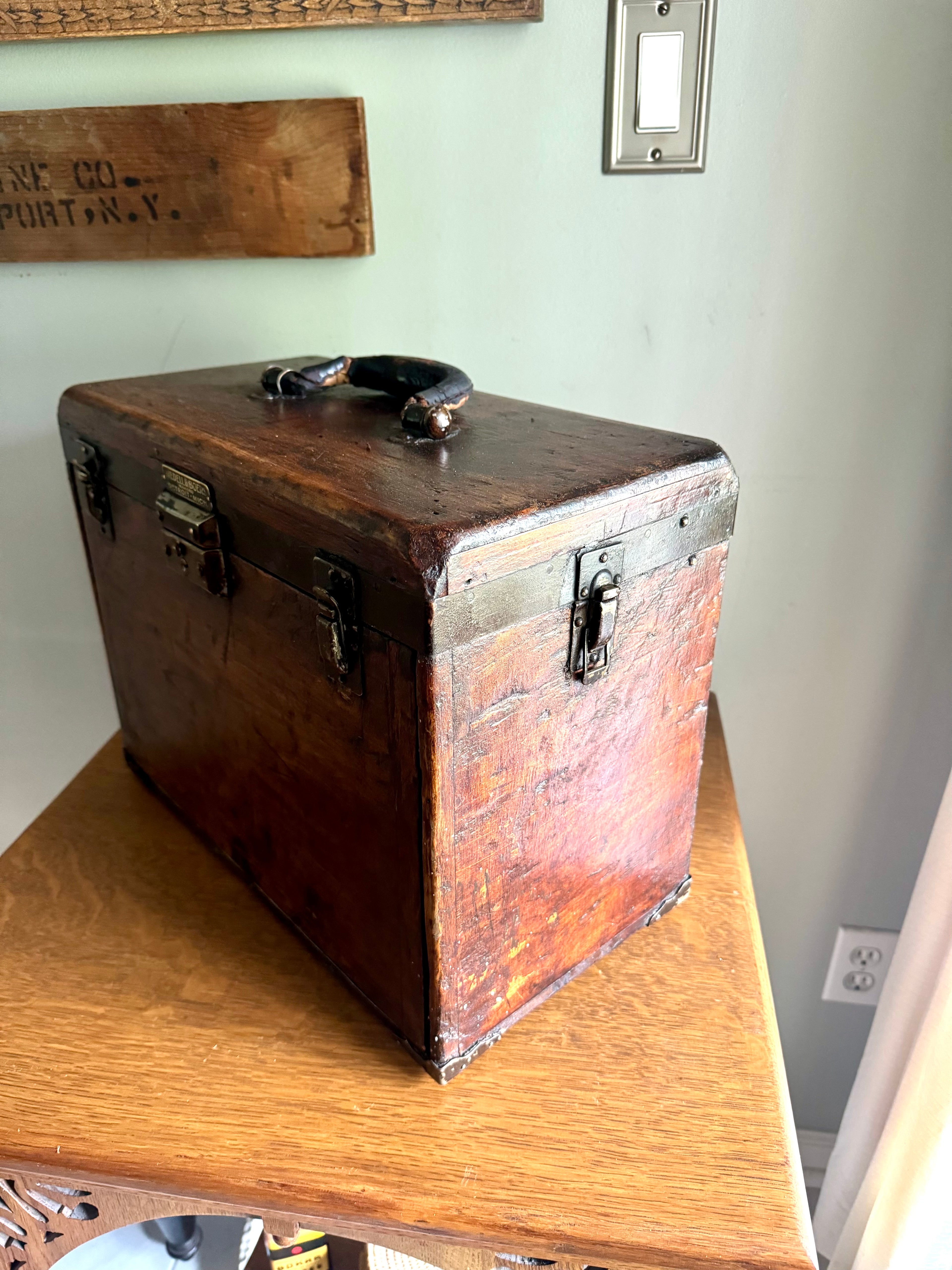 Wedell & Boers Machinist Tool Chest | Antique Wooden Tool Chest | Oak Journeyman Chest | 7 Drawer Wood Toolbox | Wood Toolbox