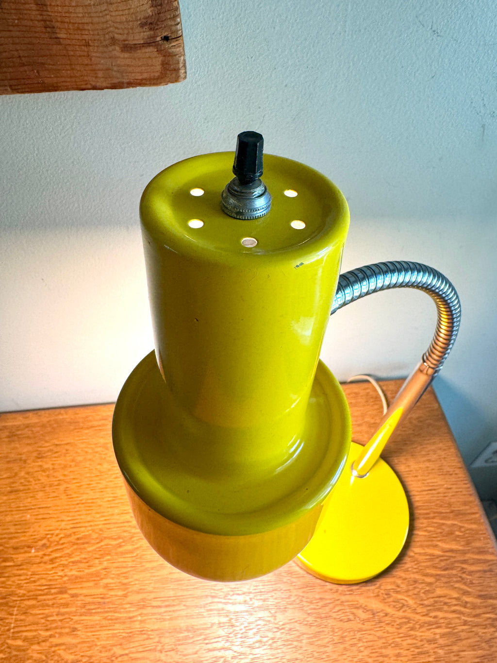 Vintage Yellow Metal Gooseneck Desk Lamp | Tenon Design MCM Gooseneck Desk Lamp