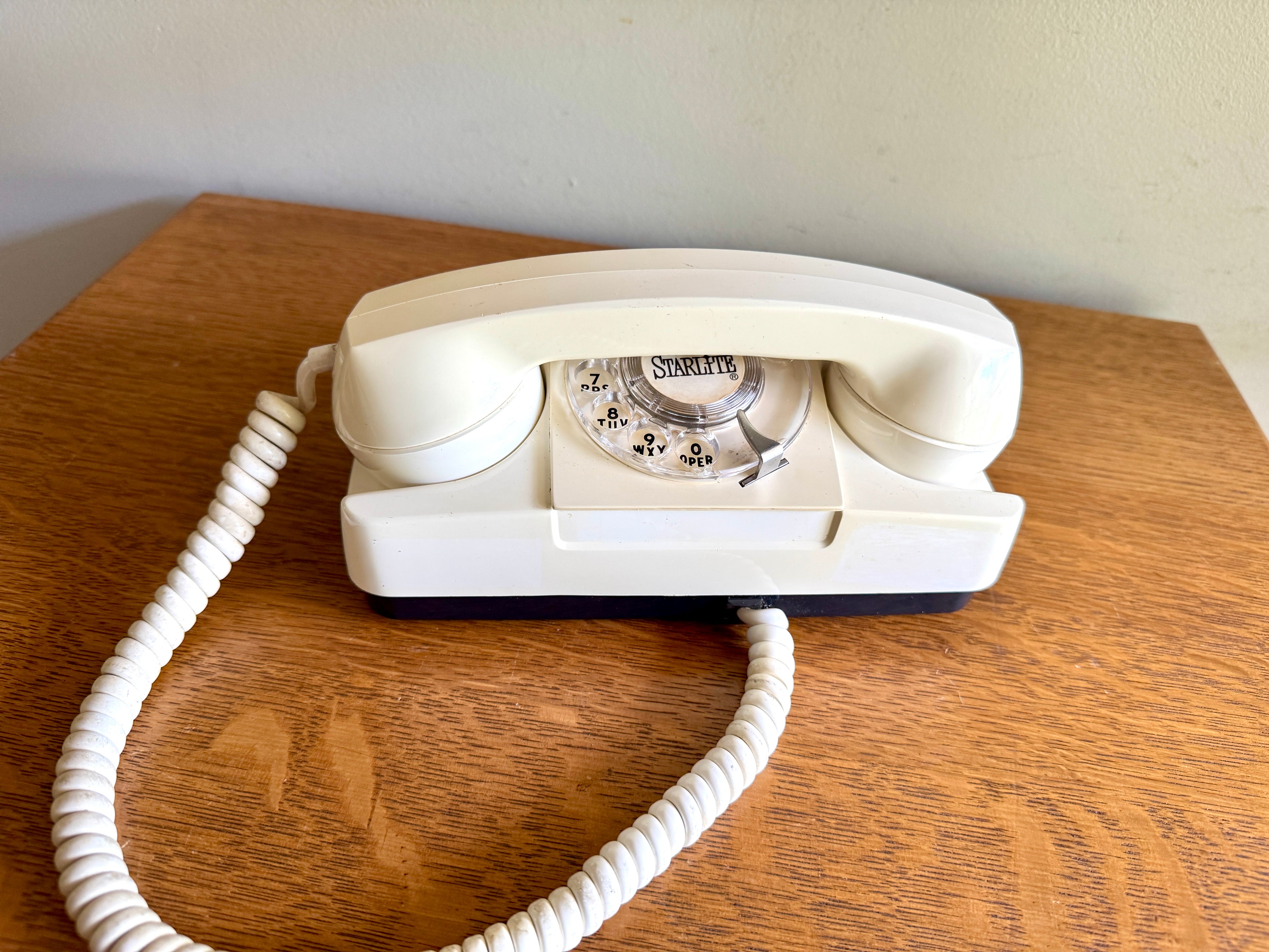 Vintage GTE Starlite Rotary Dial White Telephone ~ 60's White Princess Rotary Monophone