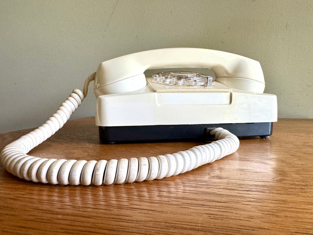 Vintage GTE Starlite Rotary Dial White Telephone ~ 60's White Princess Rotary Monophone