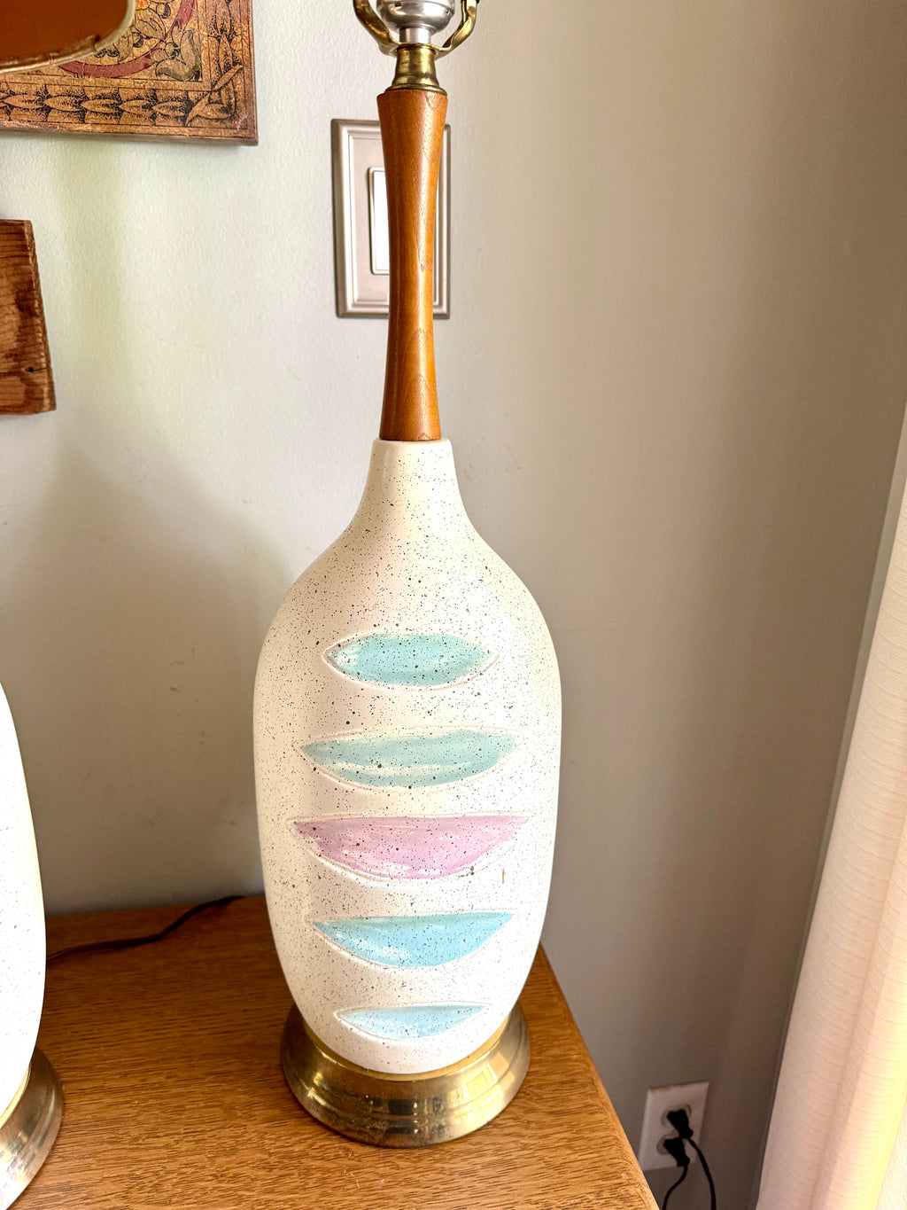 Pair of Mid Century White Ceramic Lamps | Matching MCM Ceramic and Teak Lamps | White Textured Grooved Colorful Ceramic Lamps(Shade Not Inc)