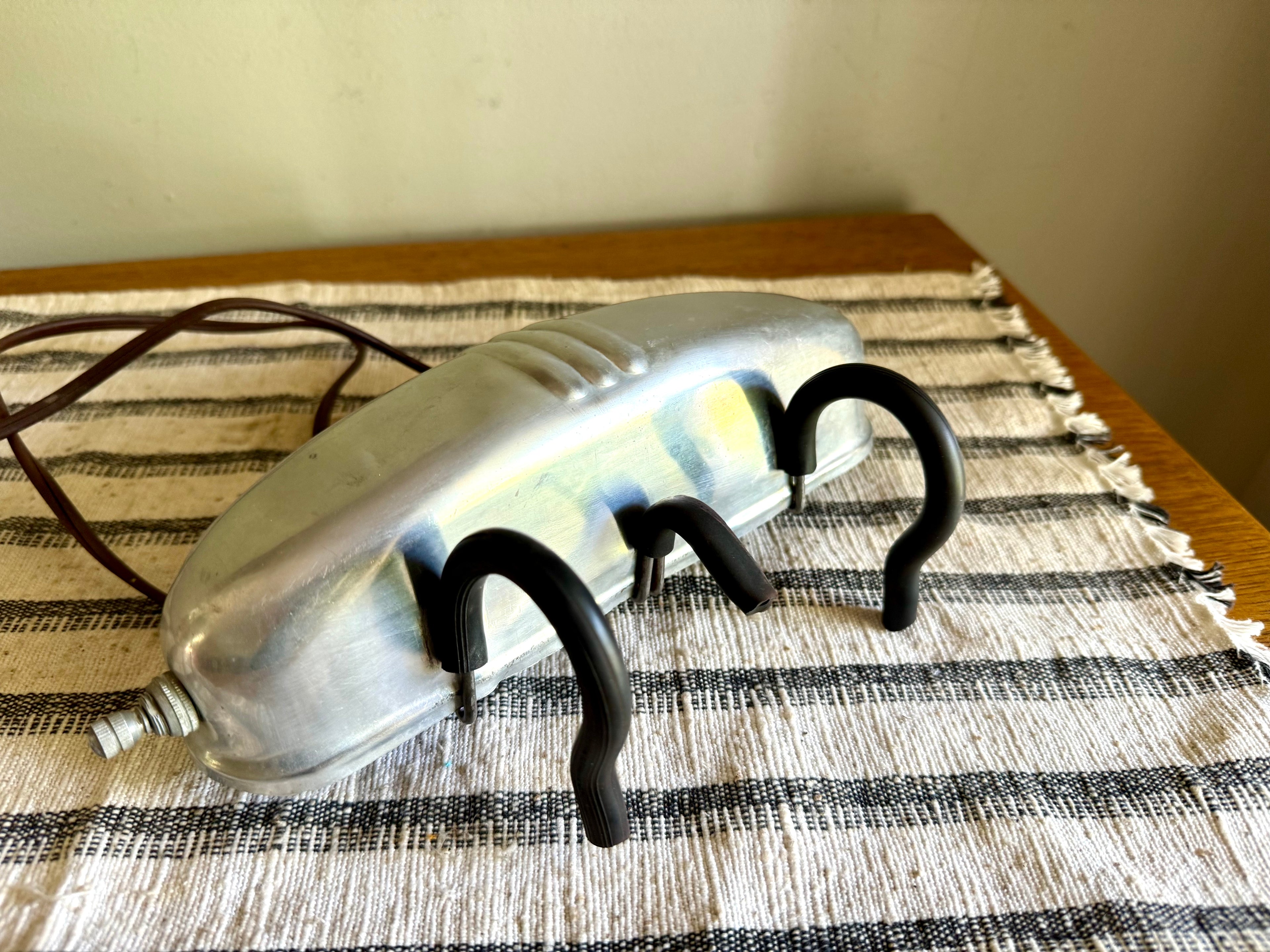 Art Deco Headboard Lamp | Aluminum Headboard Lamp | Art Deco Reading Lamp | In bed Reading Lamp | Art Deco Aluminum Reading Lamp