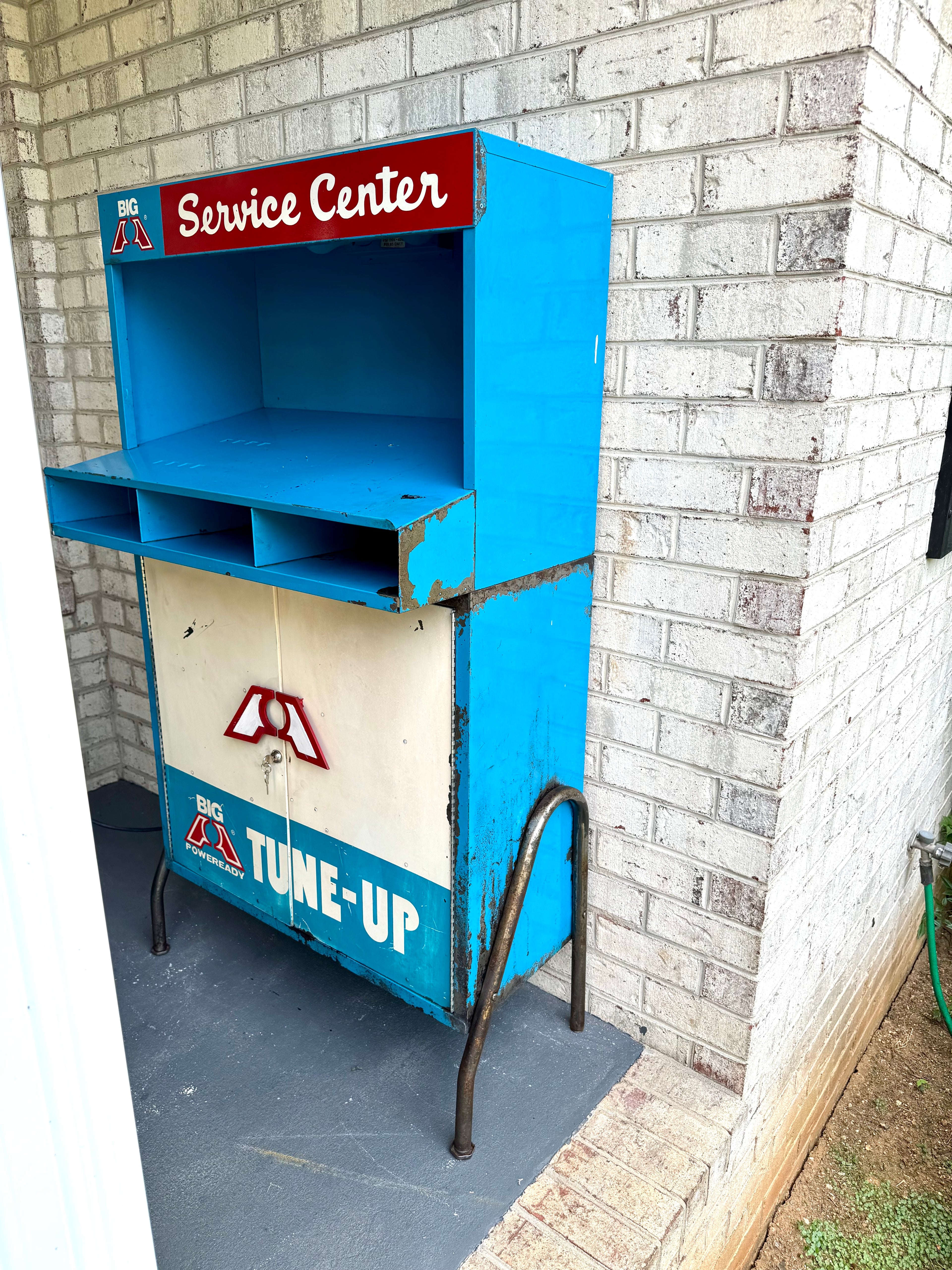 Vintage Metal American Parts Wall Cabinet| Blue Big Poweready Service Station  Cabinet | Power Ready Automotive Standing Cabinet with Lights
