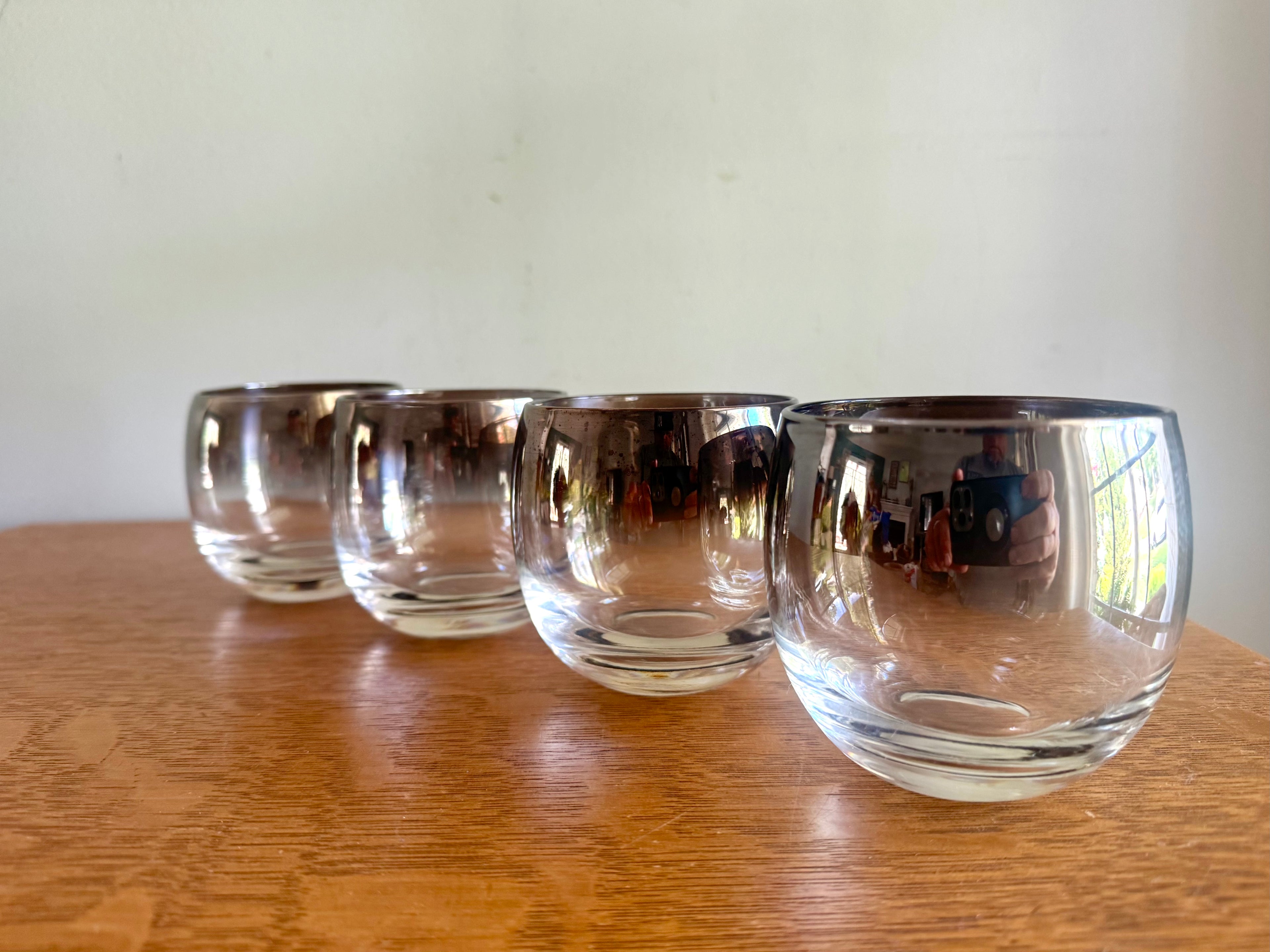 Set of 4 Mid Century Modern Dorothy Thorpe Style Roly Poly Glasses | Silver Fade Rimmed Glasses | Queens Lusterware Mercury Fade Roly Polys