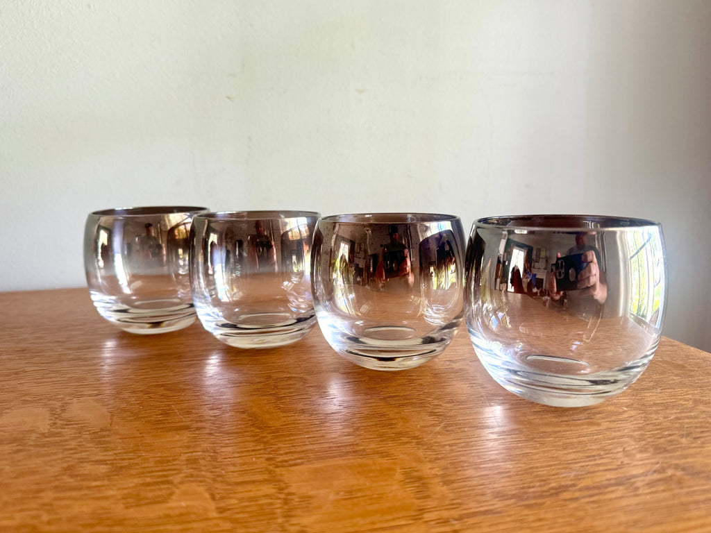 Set of 4 Mid Century Modern Dorothy Thorpe Style Roly Poly Glasses | Silver Fade Rimmed Glasses | Queens Lusterware Mercury Fade Roly Polys