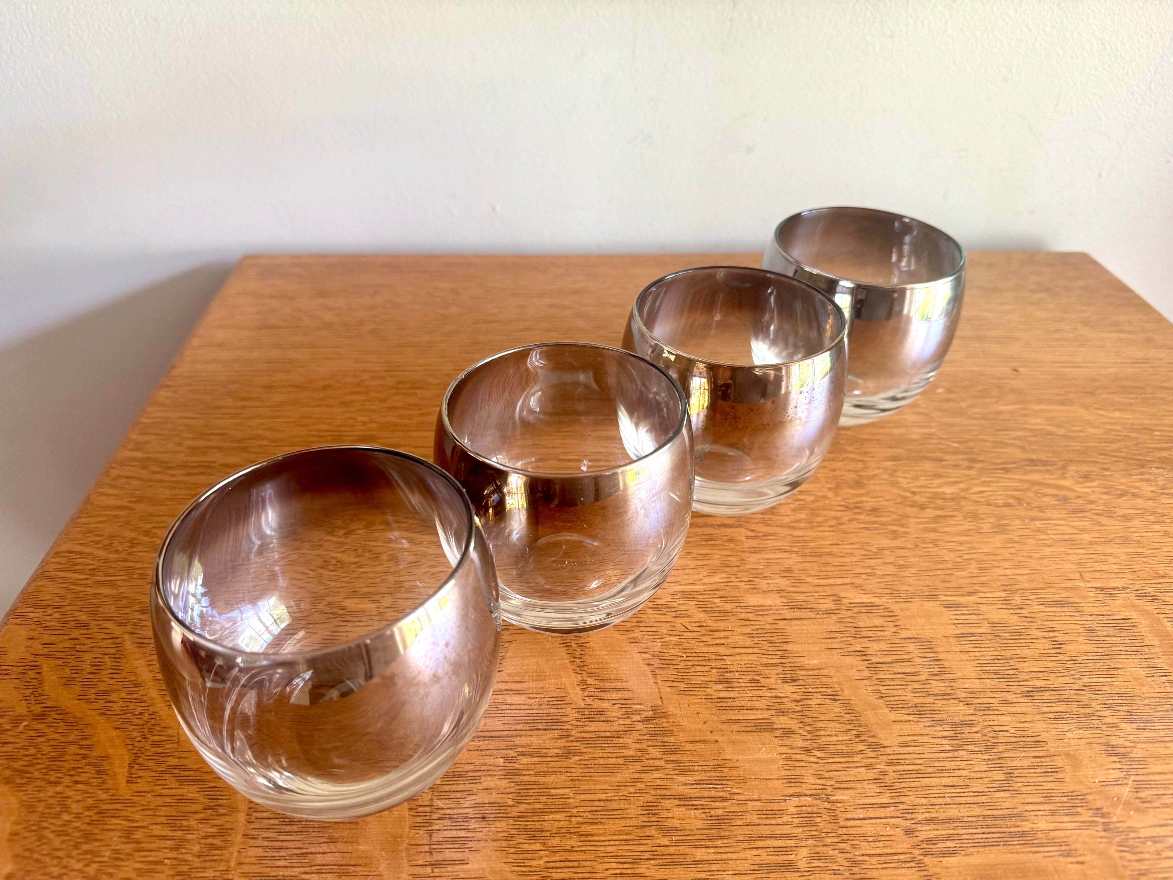 Set of 4 Mid Century Modern Dorothy Thorpe Style Roly Poly Glasses | Silver Fade Rimmed Glasses | Queens Lusterware Mercury Fade Roly Polys