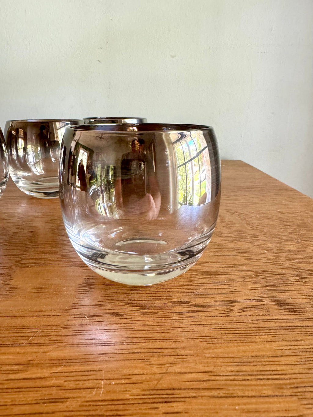 Set of 4 Mid Century Modern Dorothy Thorpe Style Roly Poly Glasses | Silver Fade Rimmed Glasses | Queens Lusterware Mercury Fade Roly Polys