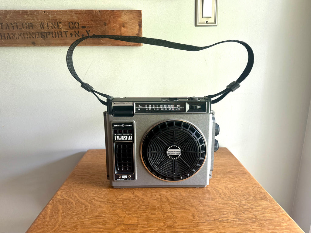 Vintage General Electric 8 Track Am/FM Portable Radio | GE 8 Track Program Power Sound Radio| GE Model 3-5510A Portable Radio