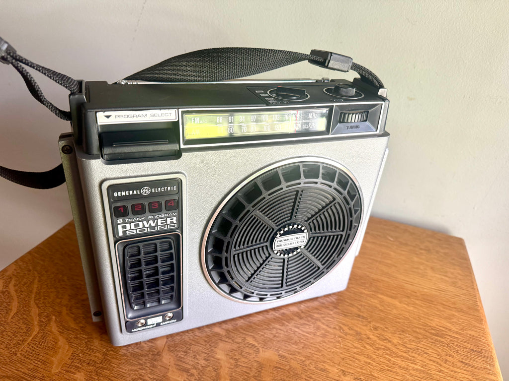 Vintage General Electric 8 Track Am/FM Portable Radio | GE 8 Track Program Power Sound Radio| GE Model 3-5510A Portable Radio