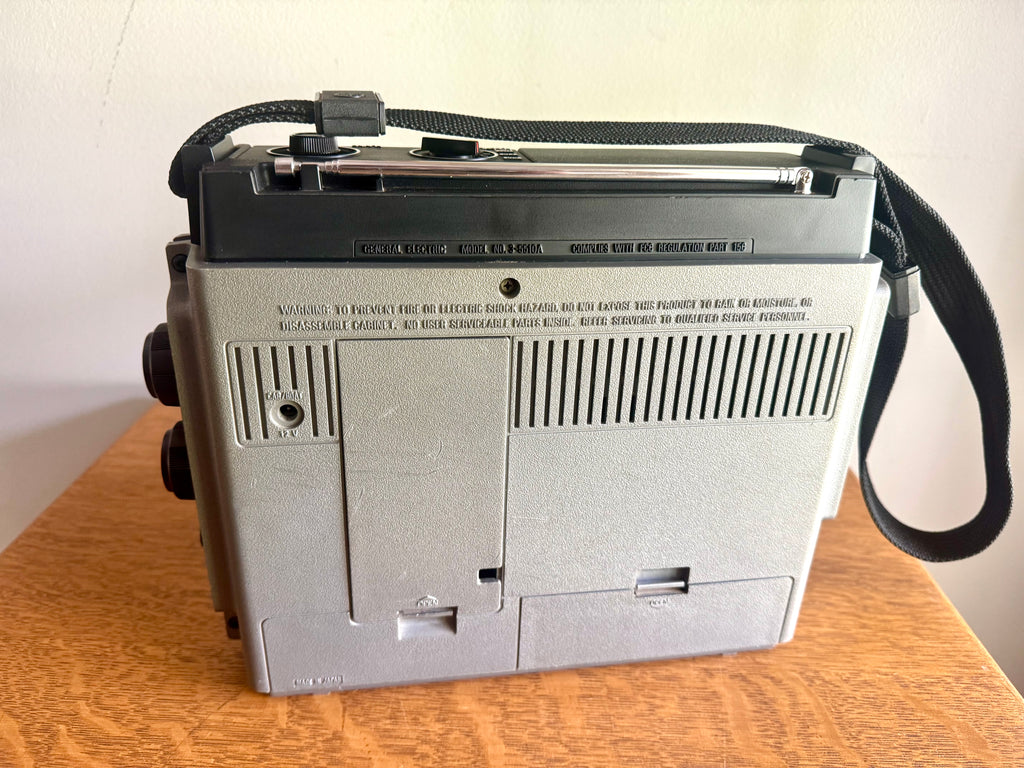 Vintage General Electric 8 Track Am/FM Portable Radio | GE 8 Track Program Power Sound Radio| GE Model 3-5510A Portable Radio