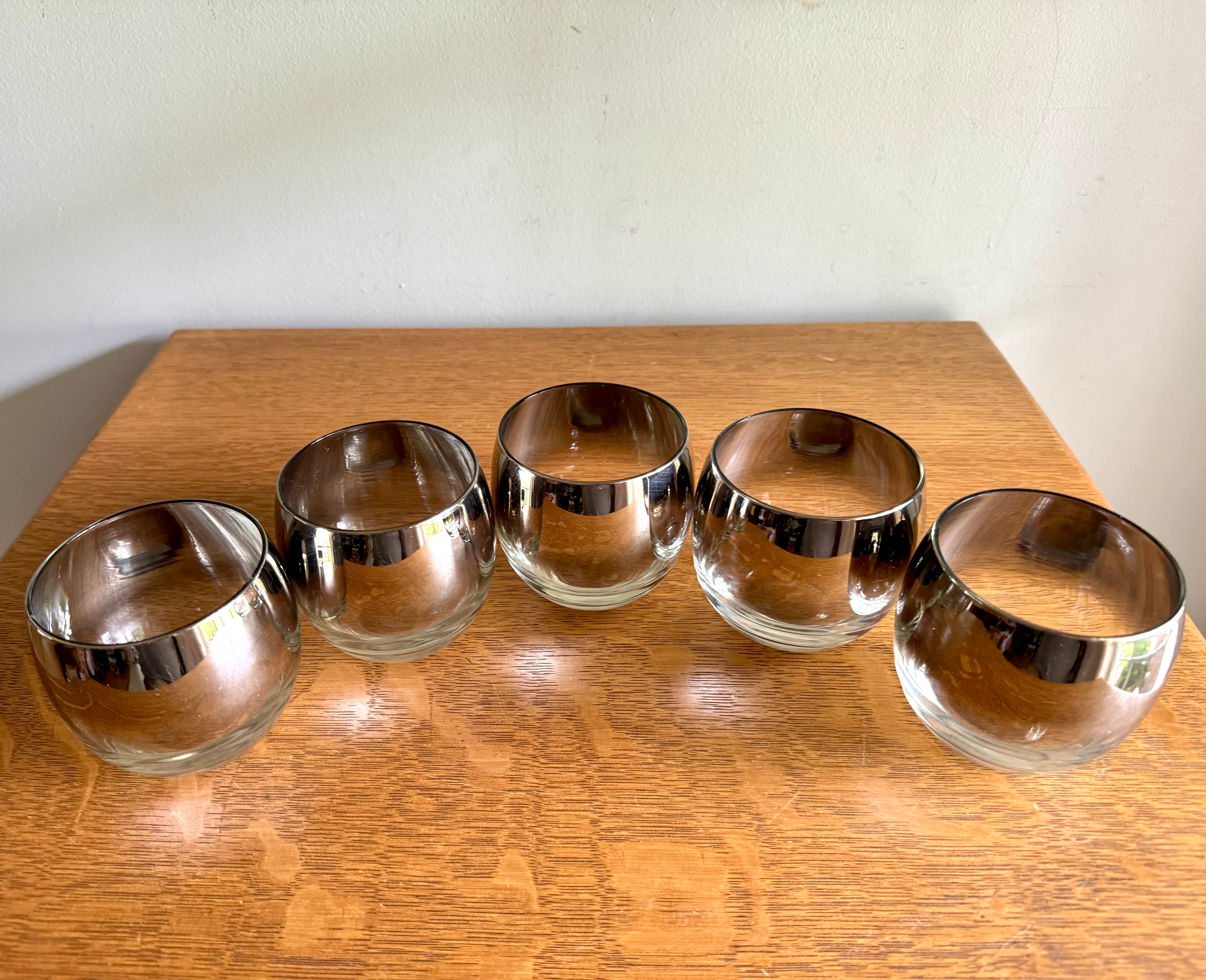 Set of 5 Mid Century Modern Dorothy Thorpe Style Roly Poly Glasses | Silver Fade Rimmed Glasses | Queens Lusterware Mercury Fade Roly Polys