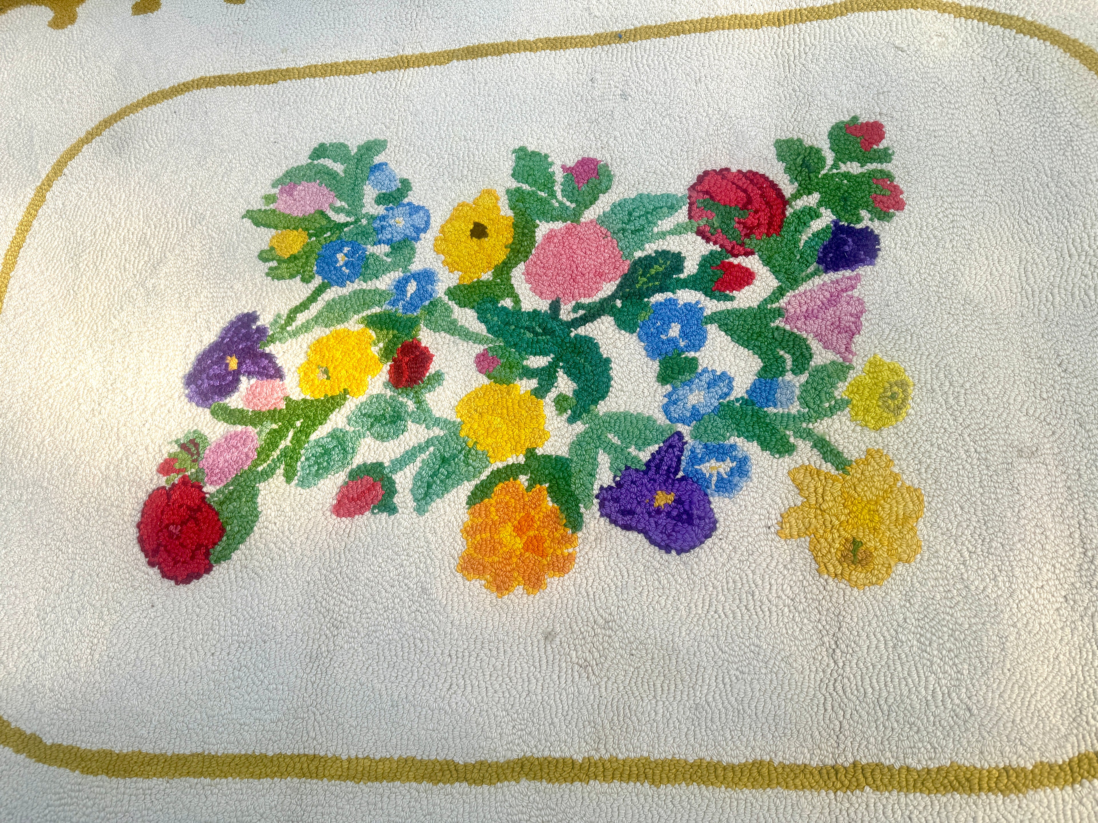 Vintage Hand-Hooked Vibrant Yellow and White Floral Centerpiece 84" X 55" Rug ~ Handmade Floral Rug