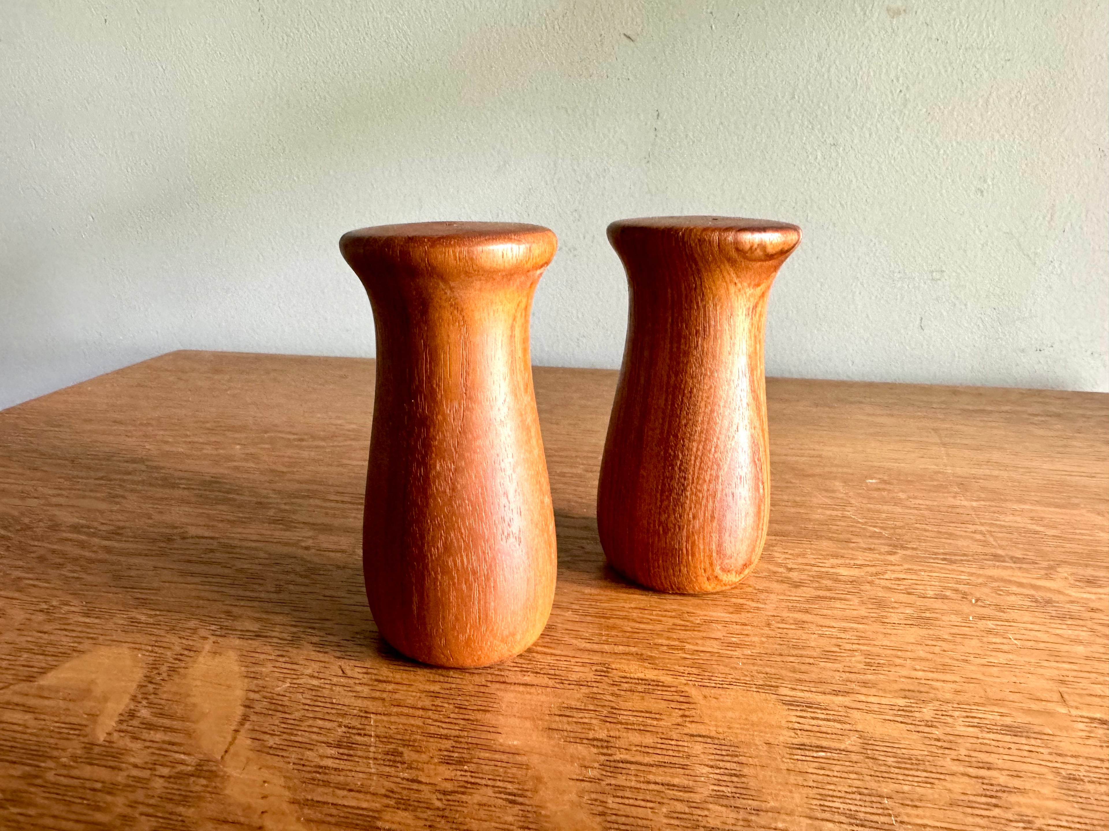 Vintage MCM Teak Wood Salt And Pepper Shakers | Danish Modern Salt and Pepper Shakers | Small Mushroom Style S & P Shakers| Turned Wood