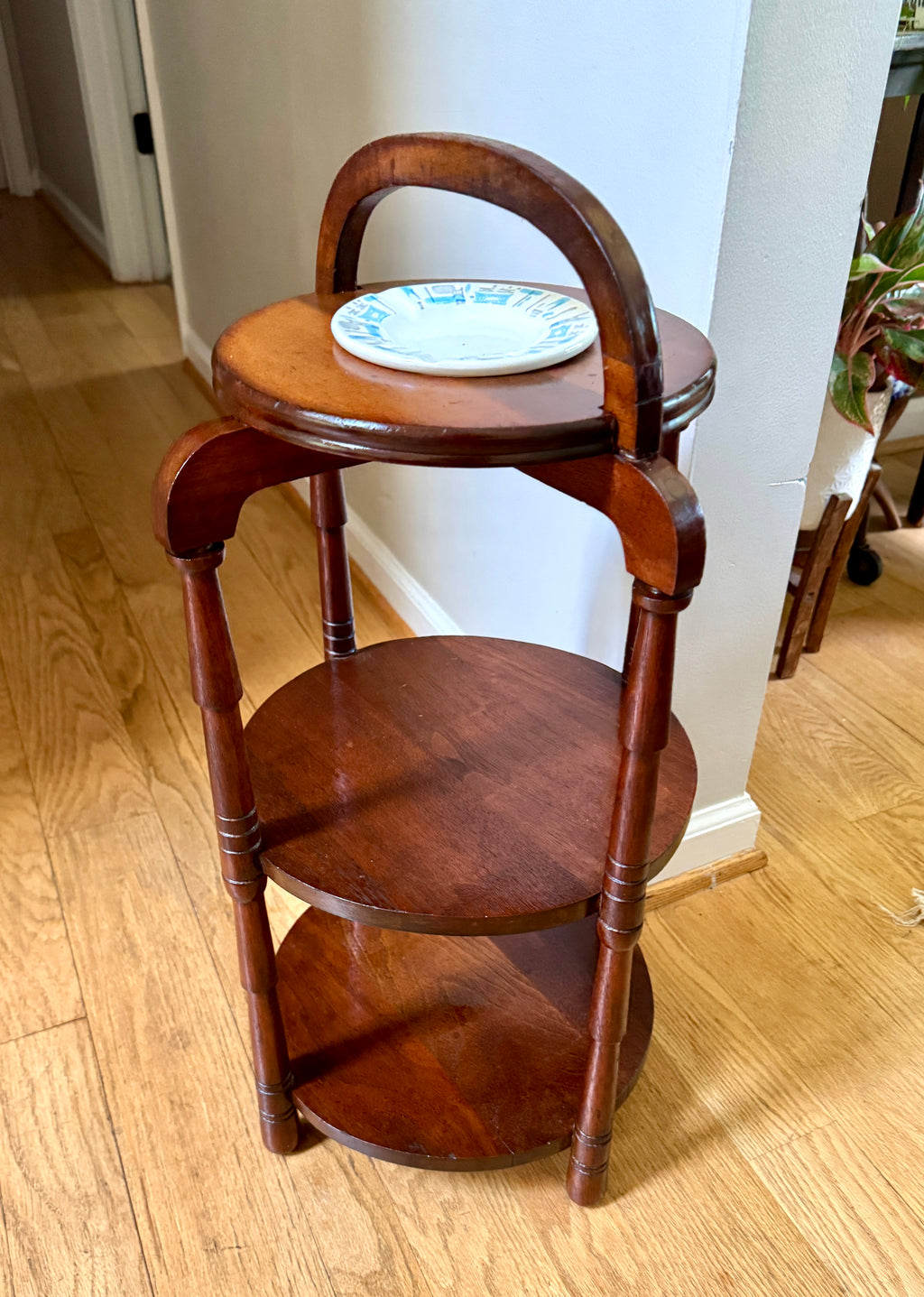 Vintage 3 Tiered Wooden Smokers Stand ~ Turned Wood 3 Tiered Stand