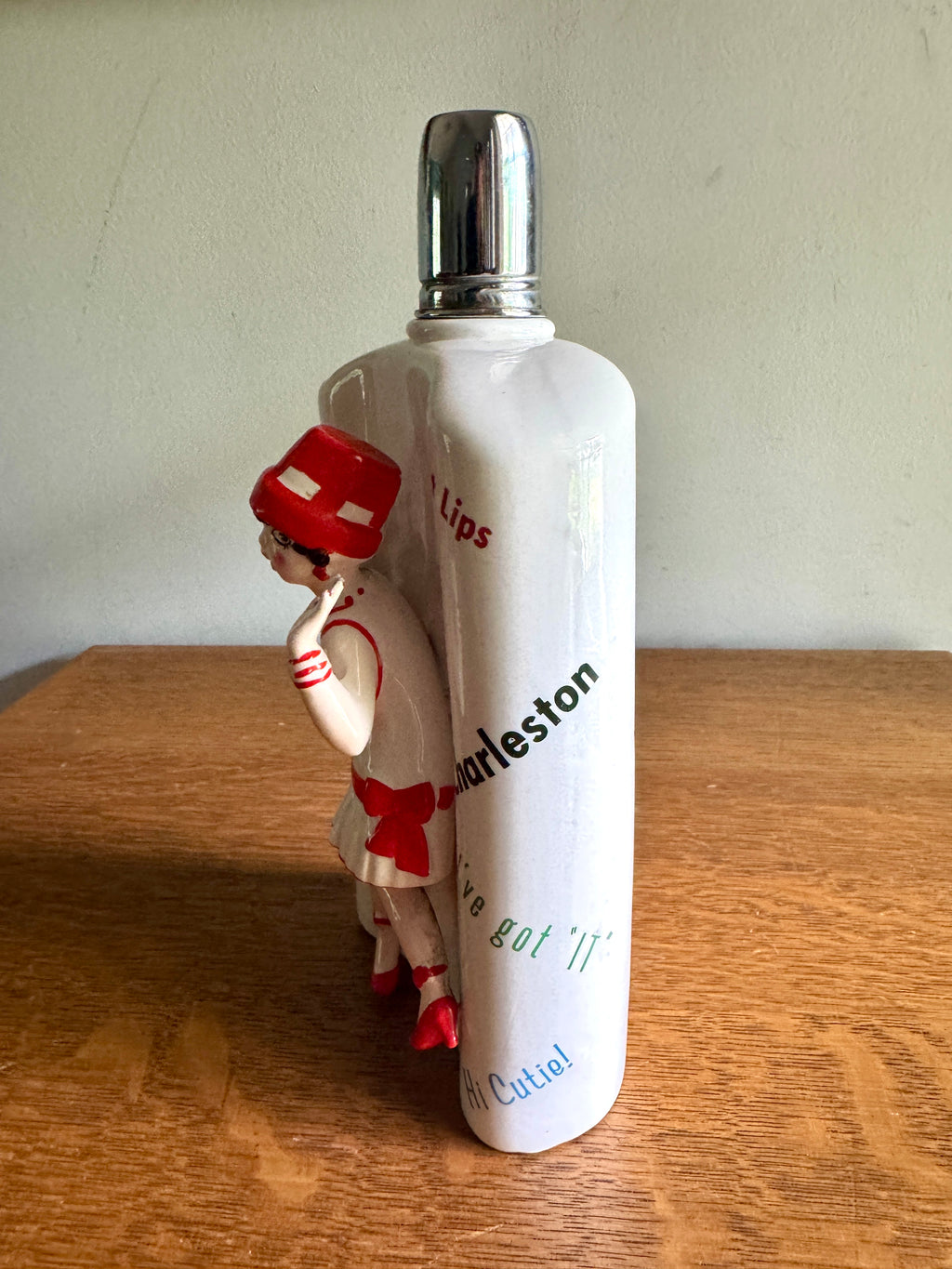 Flapper Girl Decanter, Ceramic Roaring 20's Theme Flask ~ 3D Flapper Girl Flask ~ Japan Novelty Flask ~ Roaring 20s Bar Decor ~ Swing Music Flask