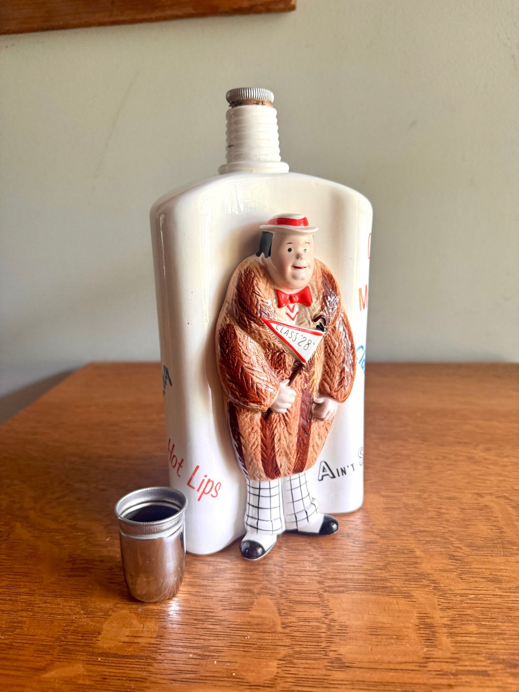 Ceramic Roaring 20's Theme Flask ~ 3D Gentleman in Raccoon Coat Flask ~ Japan Novelty Flask ~ Roaring 20s Bar Decor