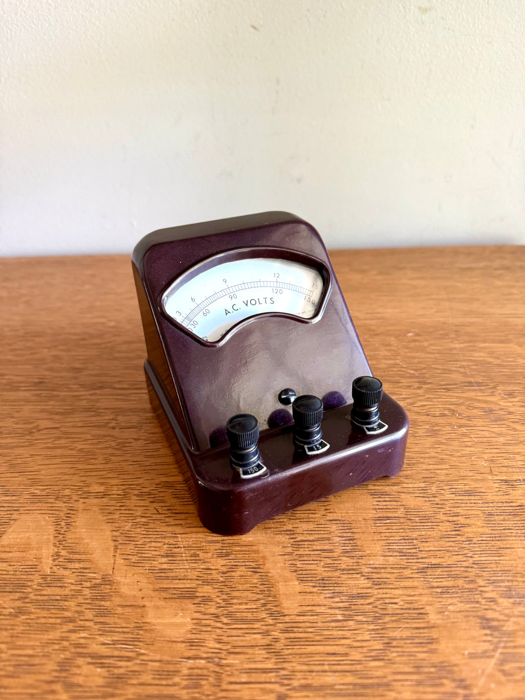 Vintage Welch Scientific Co. A.C. Volt Meter | Brown Bakelite Welch Scientific Co Volt Meter| Industrial Lab Equipment Voltmeter