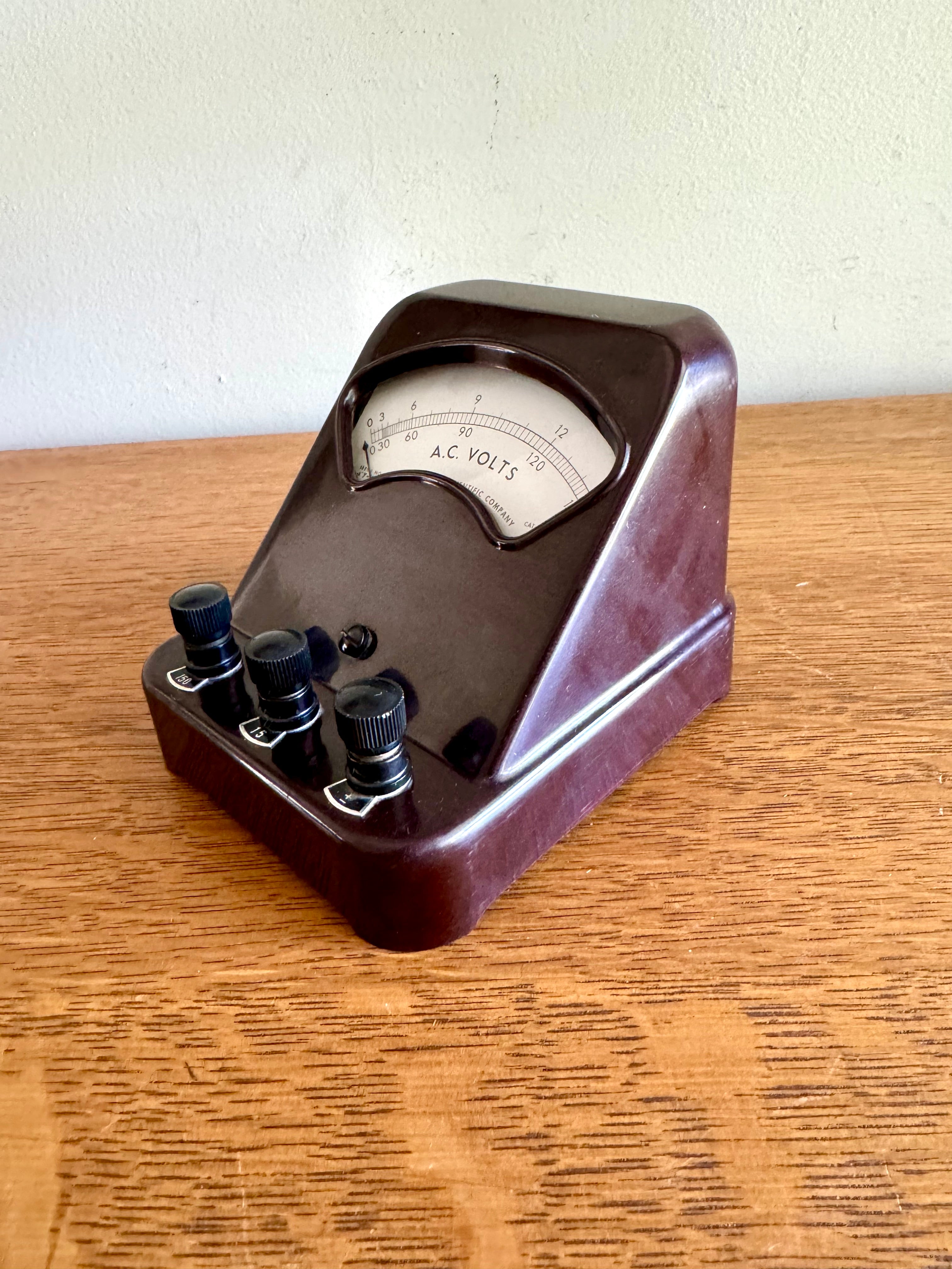 Vintage Welch Scientific Co. A.C. Volt Meter | Brown Bakelite Welch Scientific Co Volt Meter| Industrial Lab Equipment Voltmeter