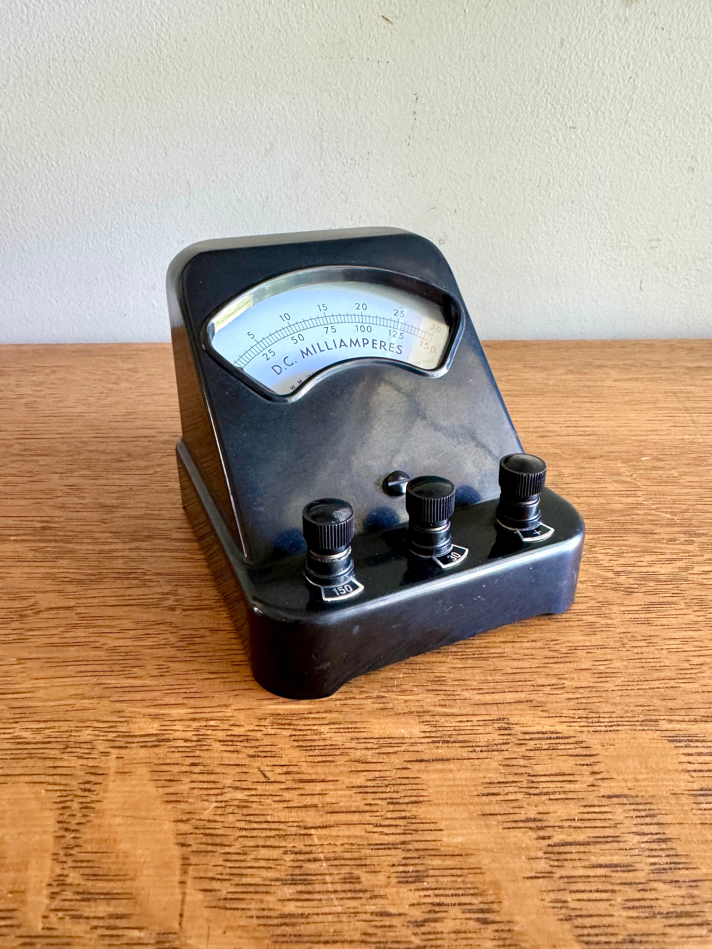 Vintage Welch Scientific Co. D.C. Milliamperes Meter | Black Bakelite Welch Scientific Co Milliamp Meter| Industrial Lab Equipment Amp Meter