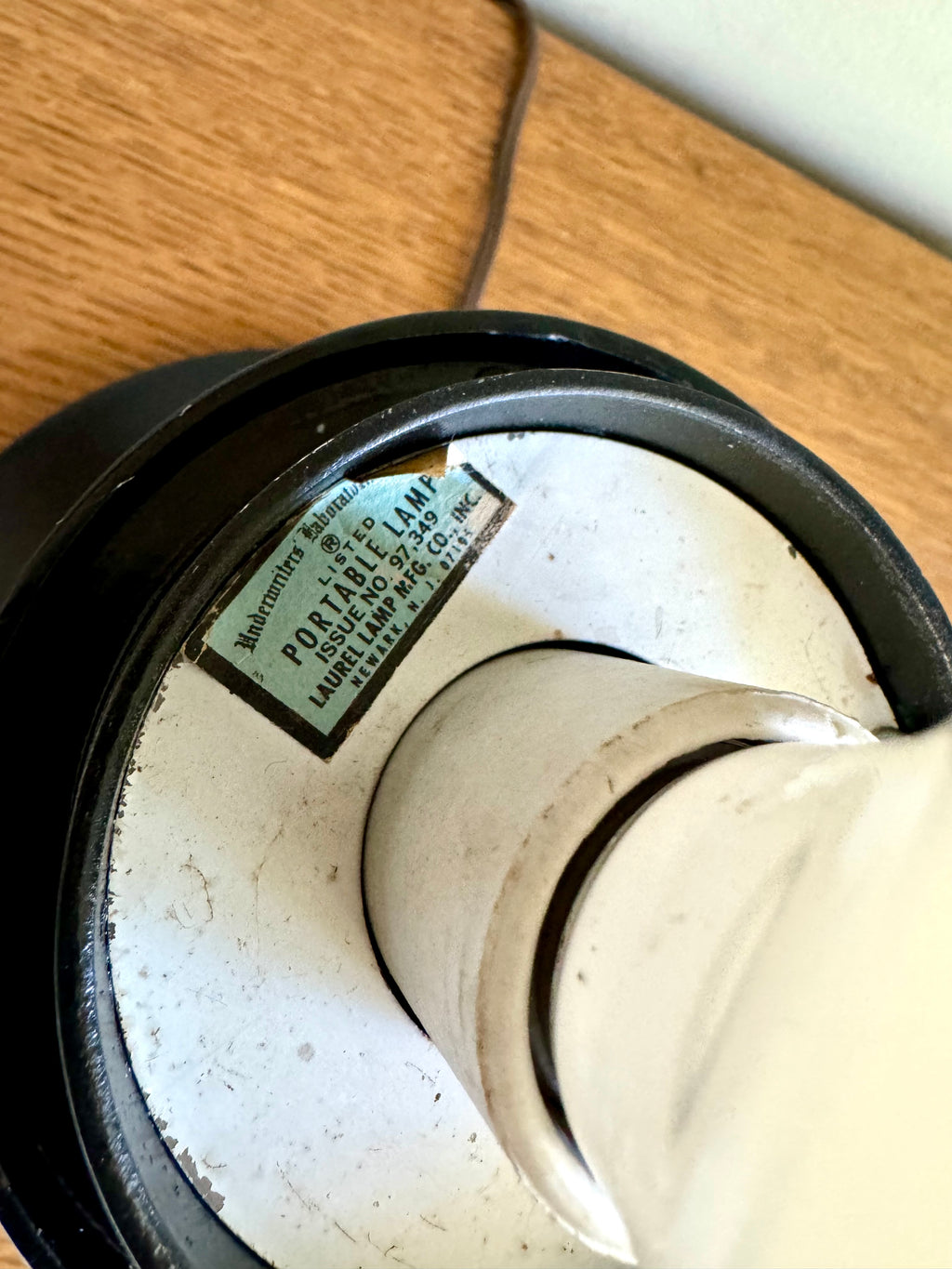 Mid Century Black Tulip Table Lamp By Laurel Co. | Bill Curry Designed Modern Lamp | Black Acorn Globed Laurel Lamp | MCM Mushroom Lamp