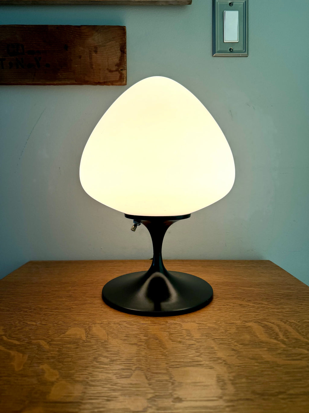 Mid Century Black Tulip Table Lamp By Laurel Co. | Bill Curry Designed Modern Lamp | Black Acorn Globed Laurel Lamp | MCM Mushroom Lamp