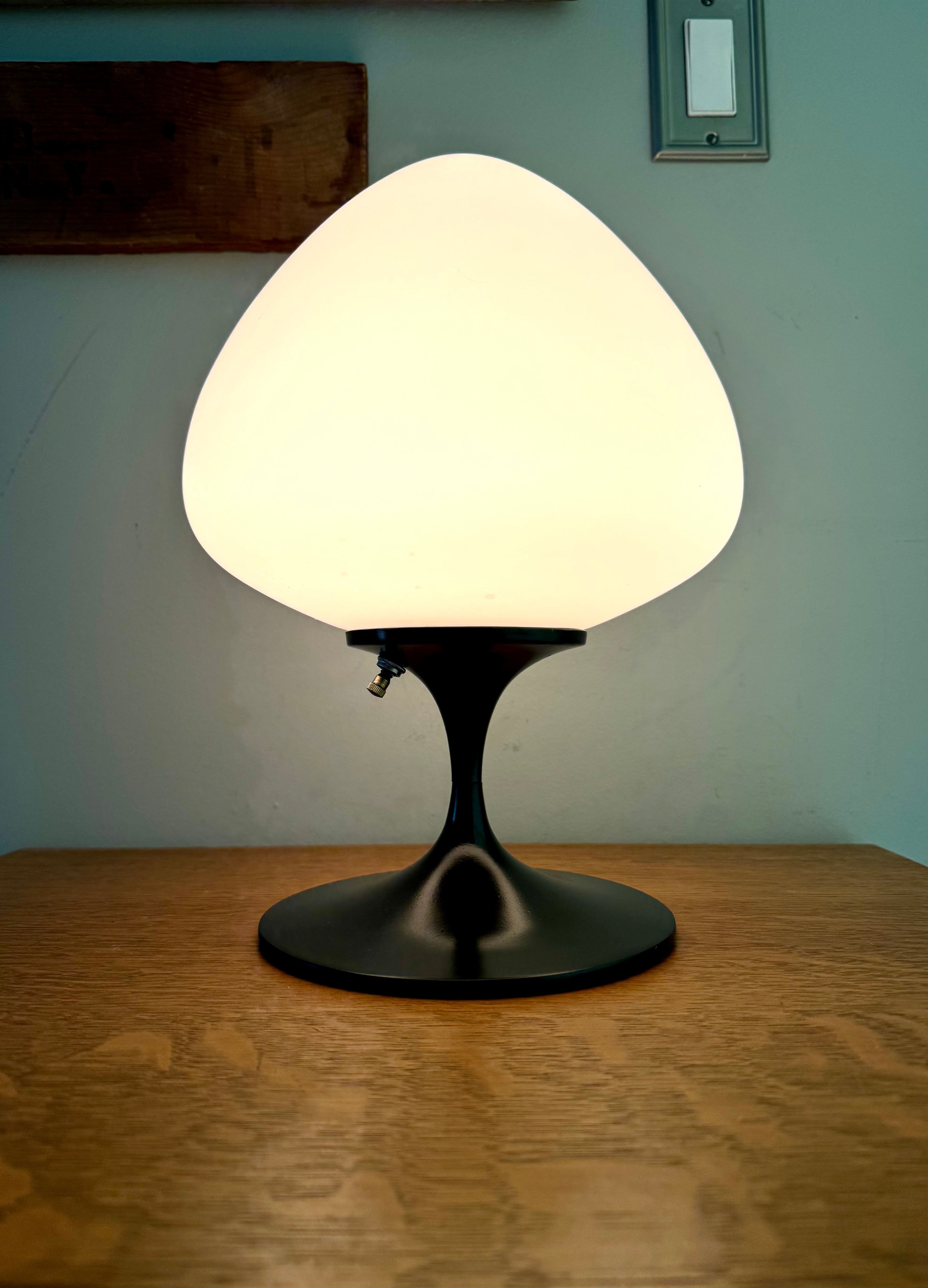 Mid Century Black Tulip Table Lamp By Laurel Co. | Bill Curry Designed Modern Lamp | Black Acorn Globed Laurel Lamp | MCM Mushroom Lamp