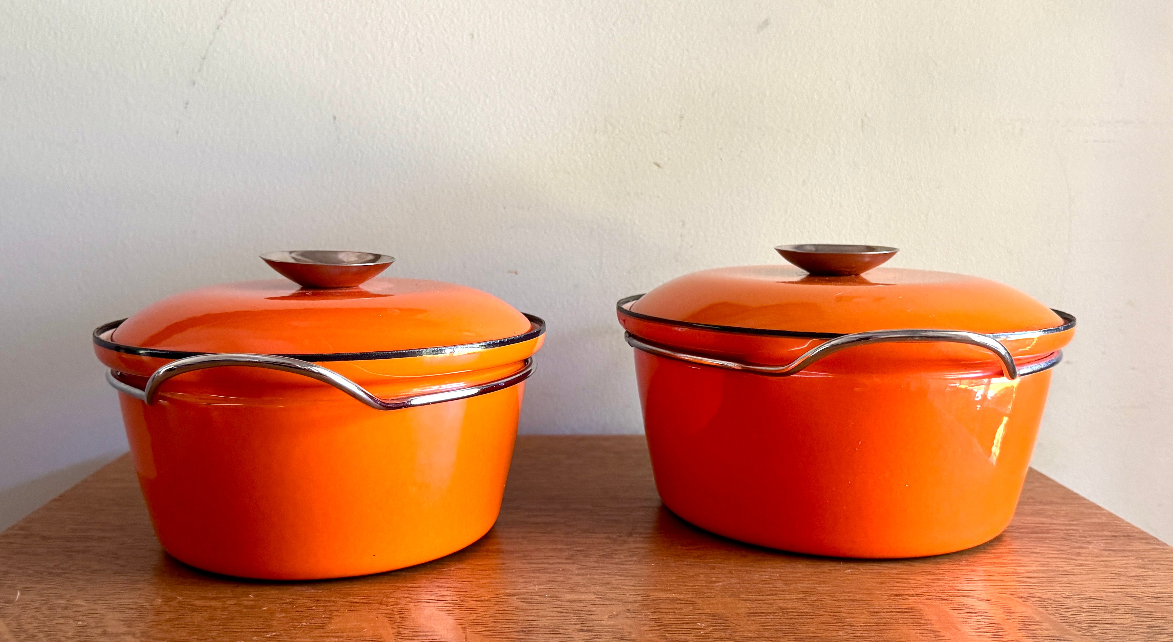 Vintage Pair of Solid Orange Cathrineholm Enamelware Casserole Pots by Grete Prytz Kittelsen