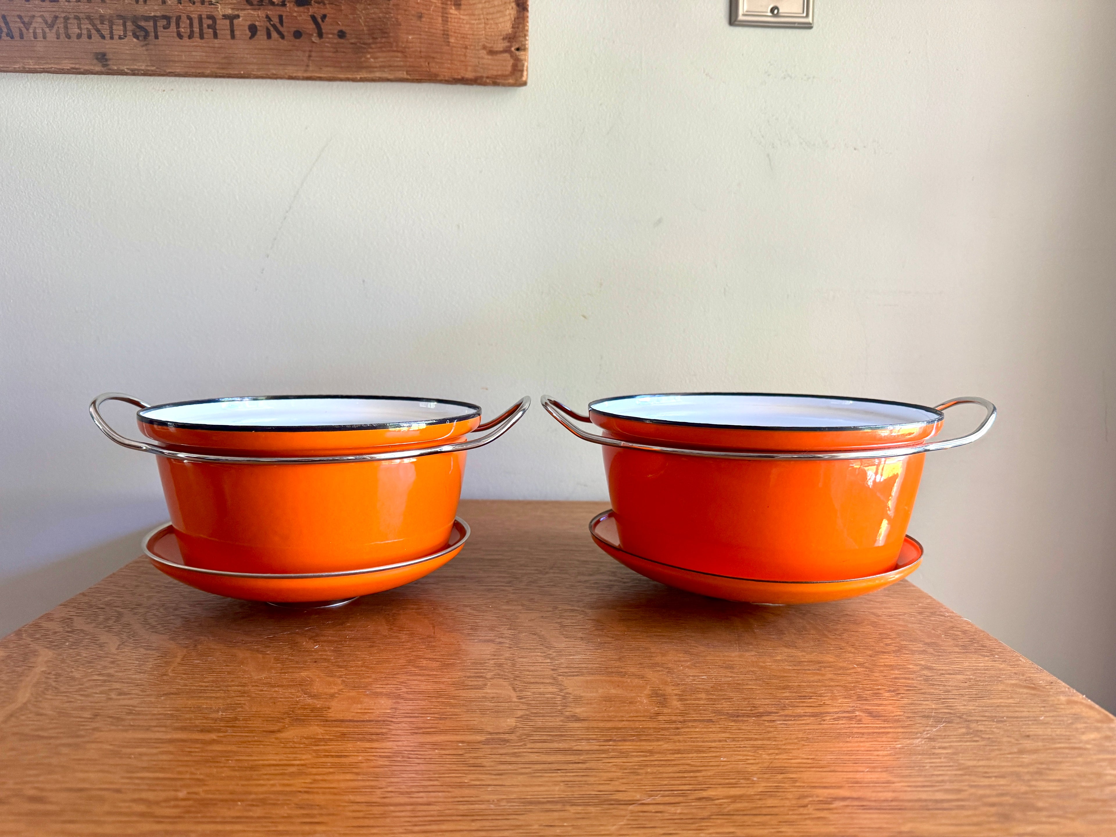 Vintage Pair of Solid Orange Cathrineholm Enamelware Casserole Pots by Grete Prytz Kittelsen