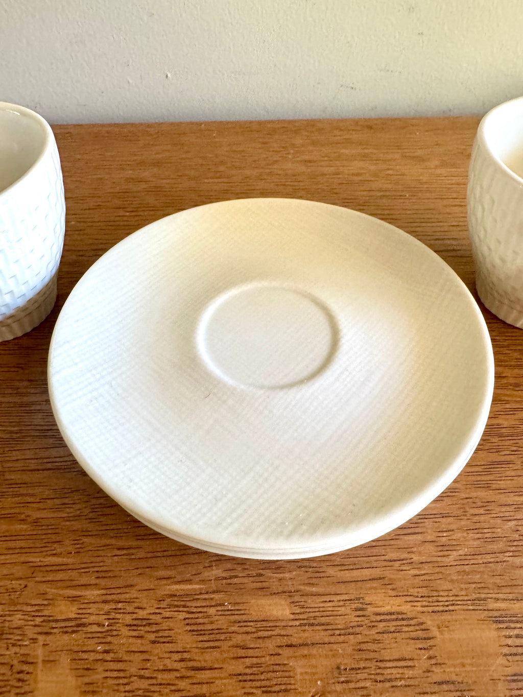 Vtg Set of 50s Red Wing Capistrano Tea Cups and Saucers ~ Red Wing "tweed Tex" Bone China