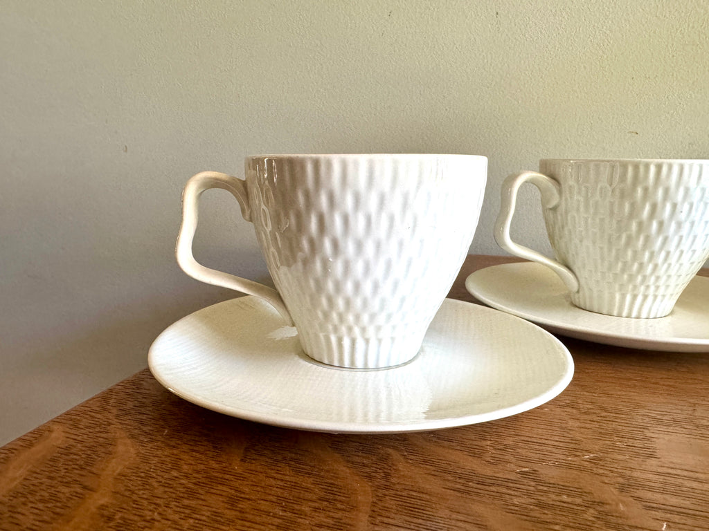 Vtg Set of 50s Red Wing Capistrano Tea Cups and Saucers ~ Red Wing "tweed Tex" Bone China
