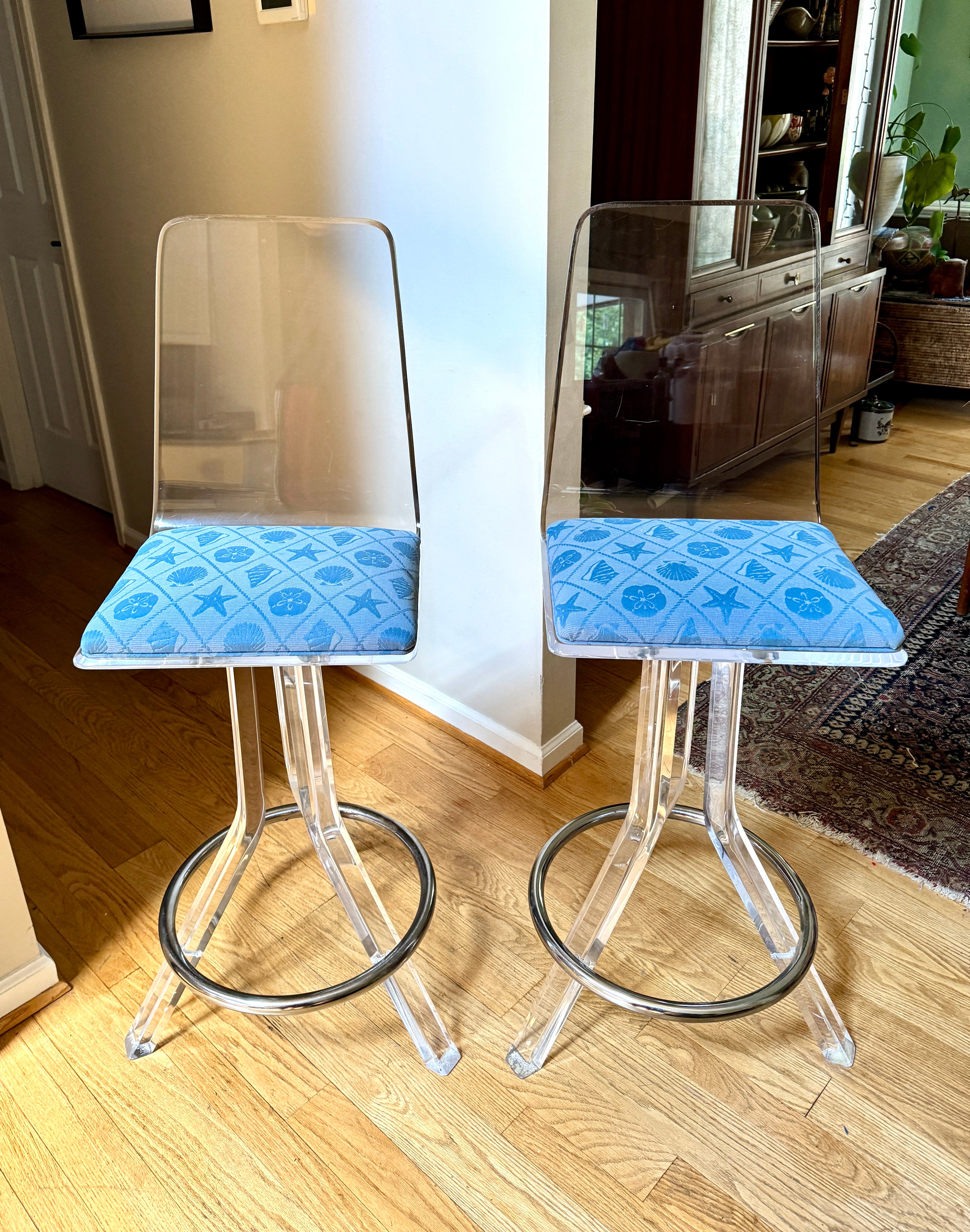 70's Pair of Lucite Swivel Bar Stools Attributed to Hill Manufacturing ~ MCM Clear Lucite Barstools