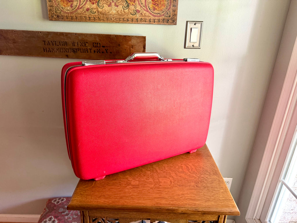 Medium American Tourister Red Suitcase | Vintage Red Travel Case | Mid Century Red Hardshell Suitcase | Red Overnight Case| Travel Bag