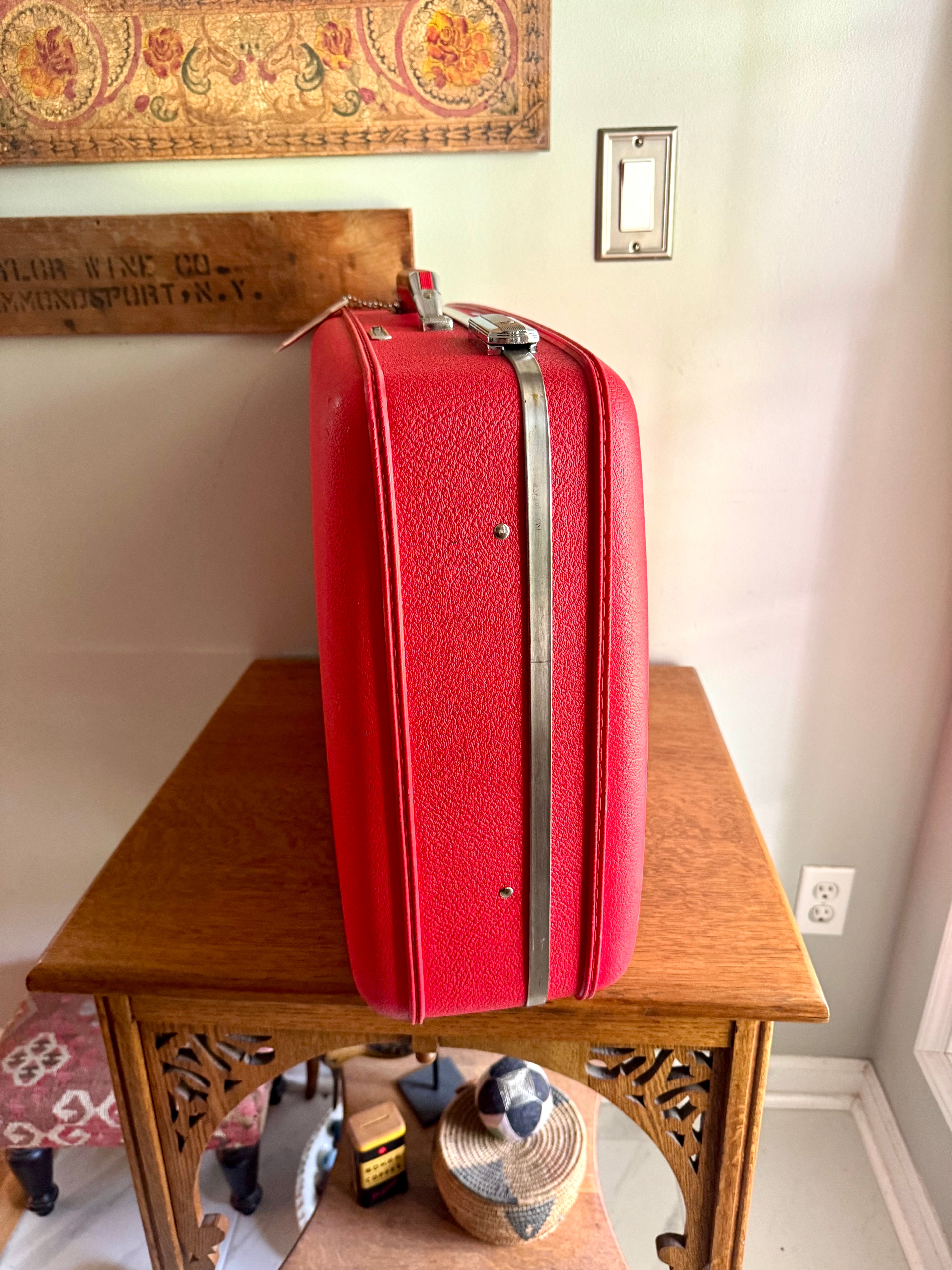 Medium American Tourister Red Suitcase | Vintage Red Travel Case | Mid Century Red Hardshell Suitcase | Red Overnight Case| Travel Bag