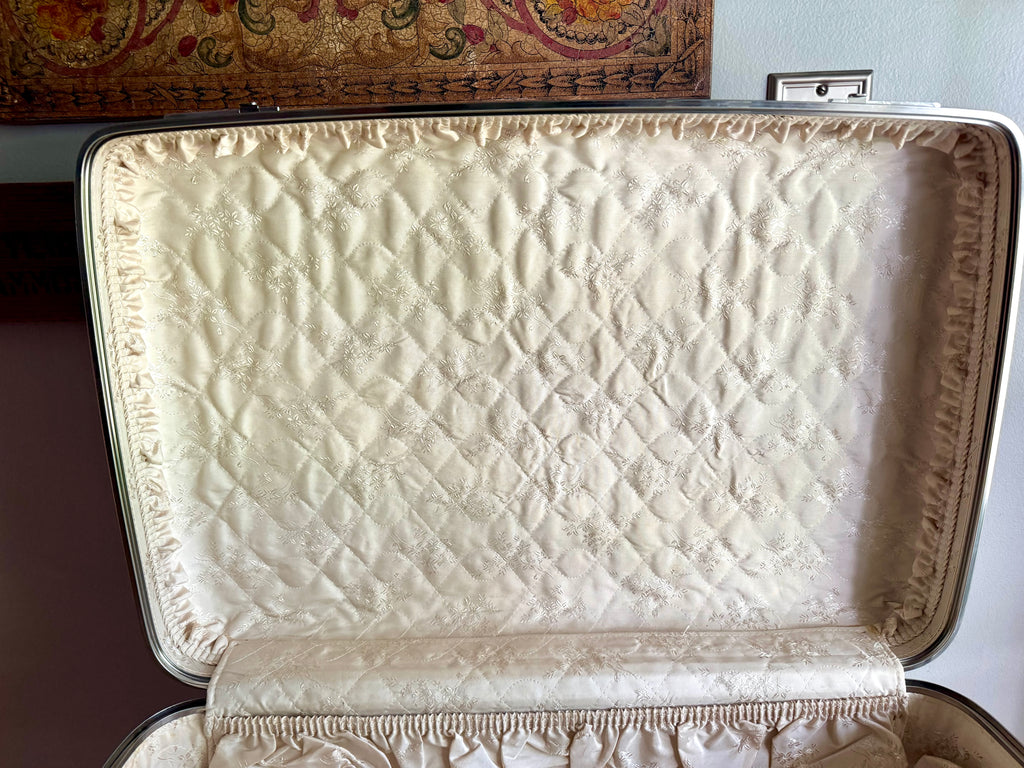 Medium American Tourister Red Suitcase | Vintage Red Travel Case | Mid Century Red Hardshell Suitcase | Red Overnight Case| Travel Bag