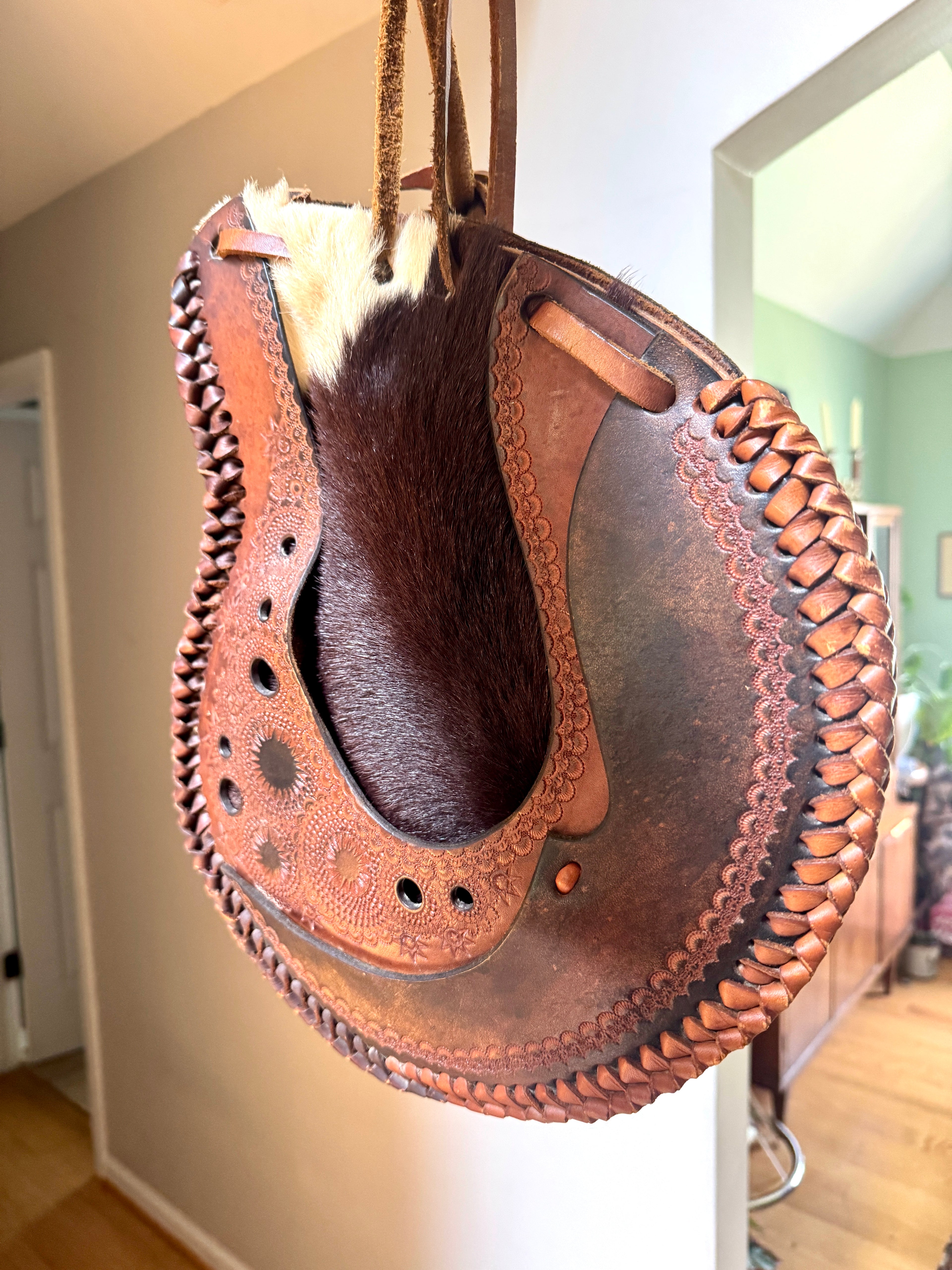 70's Hand Tooled Western Leather Wine Satchel ~ Tooled Leather Satchel Bag ~ Leather Western Leather Bag