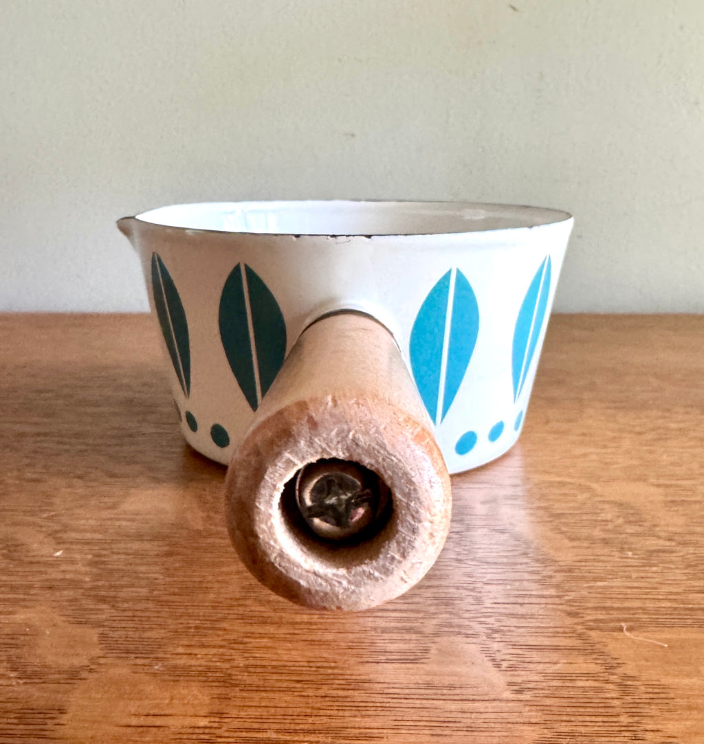 Vtg Cathrineholm Inspired Enamel Lotus Saucepan ~ Lotus Leaf Milk Pot With Spout and Wood Handle