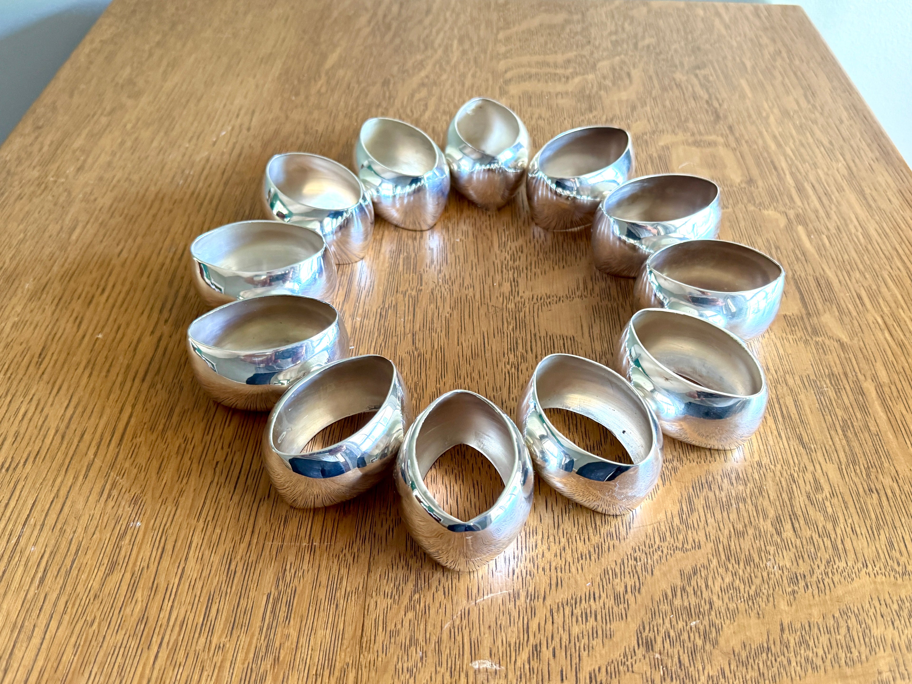 Vintage Silver Plated Oval Napkin Rings, Set of 4 Polished Napkin Holders ~ 3 Sets Available
