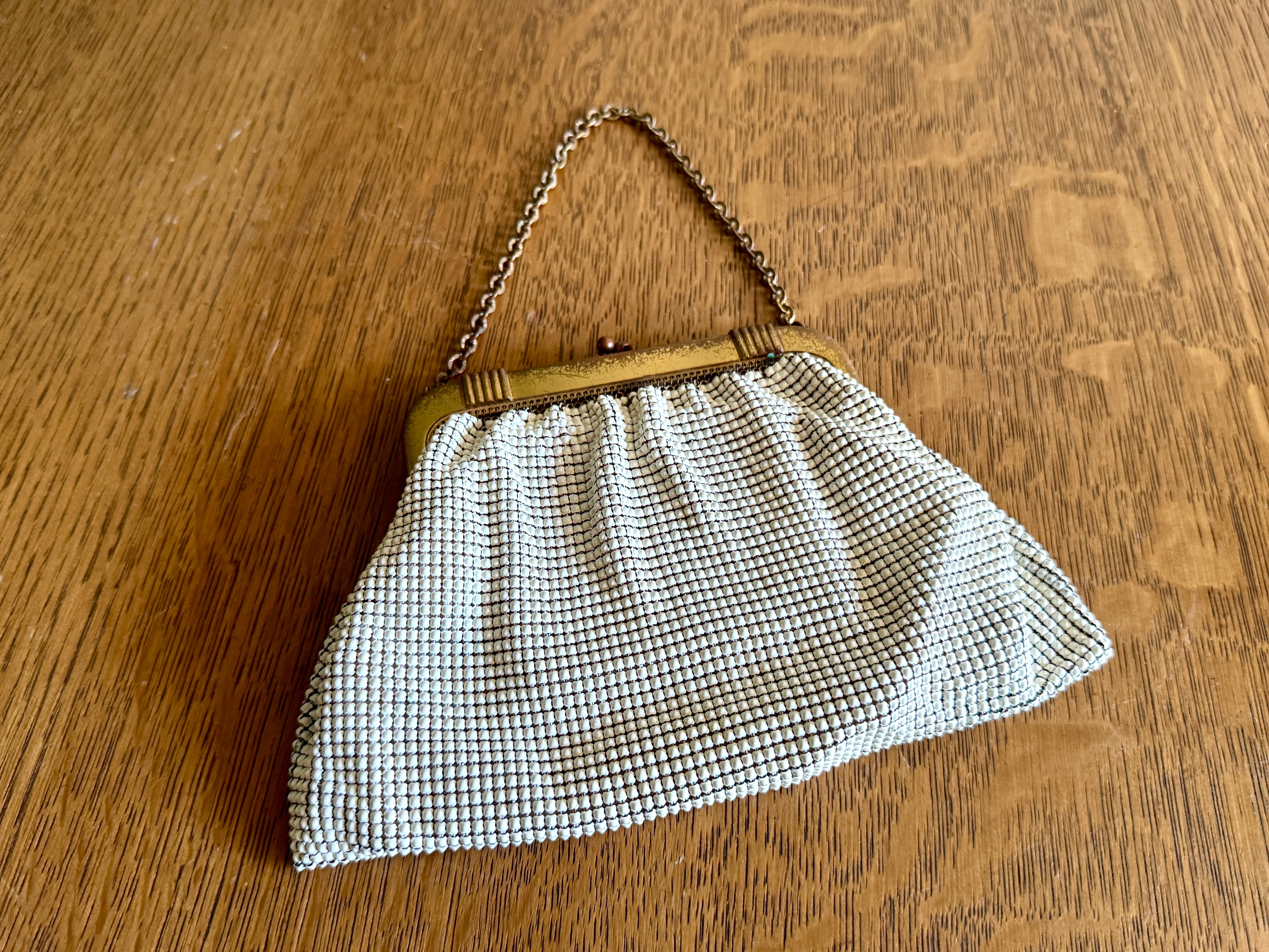 A 1960s Whiting & Davis Gold and White Mesh Hand Bag ~ Mesh Bridal Bag ~ Evening bag