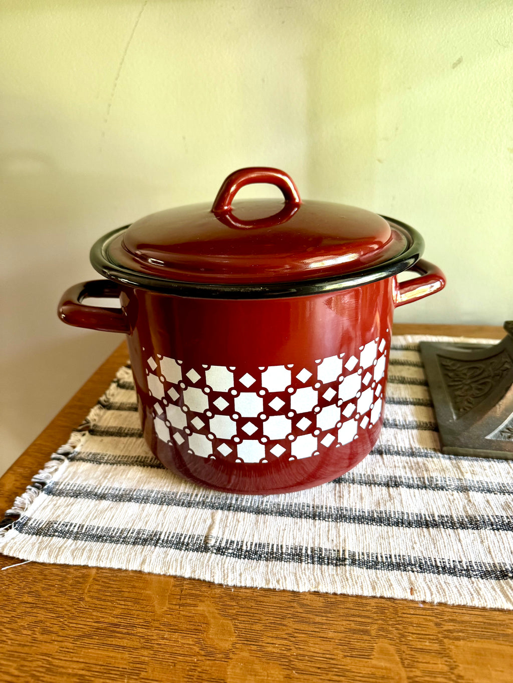 Vintage Japy Freres Brown Enamel Pot | Made in France Enamel Pot 20CM | Vintage Brown Enamel Stew Pot | Brown and White Block Pattern Pot