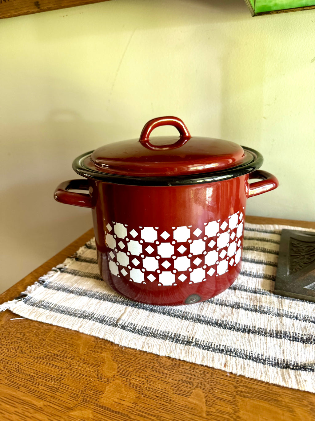 Vintage Japy Freres Brown Enamel Pot | Made in France Enamel Pot 20CM | Vintage Brown Enamel Stew Pot | Brown and White Block Pattern Pot