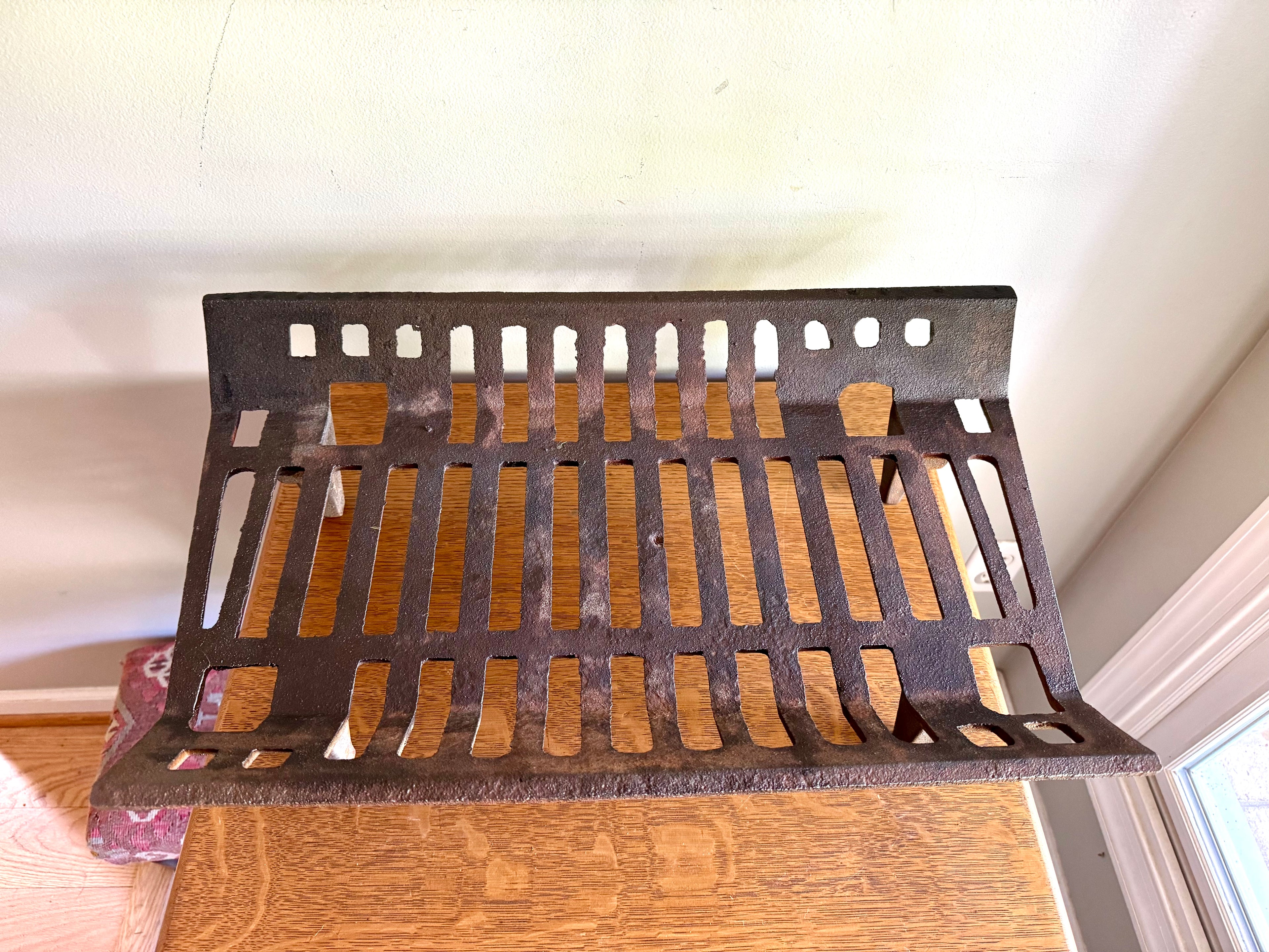 Vintage Vestal MFG. Fireplace Grate | Vestal 324ML Cast Iron Fireplace Grate | Rustic Cast Iron Fireplace Grate