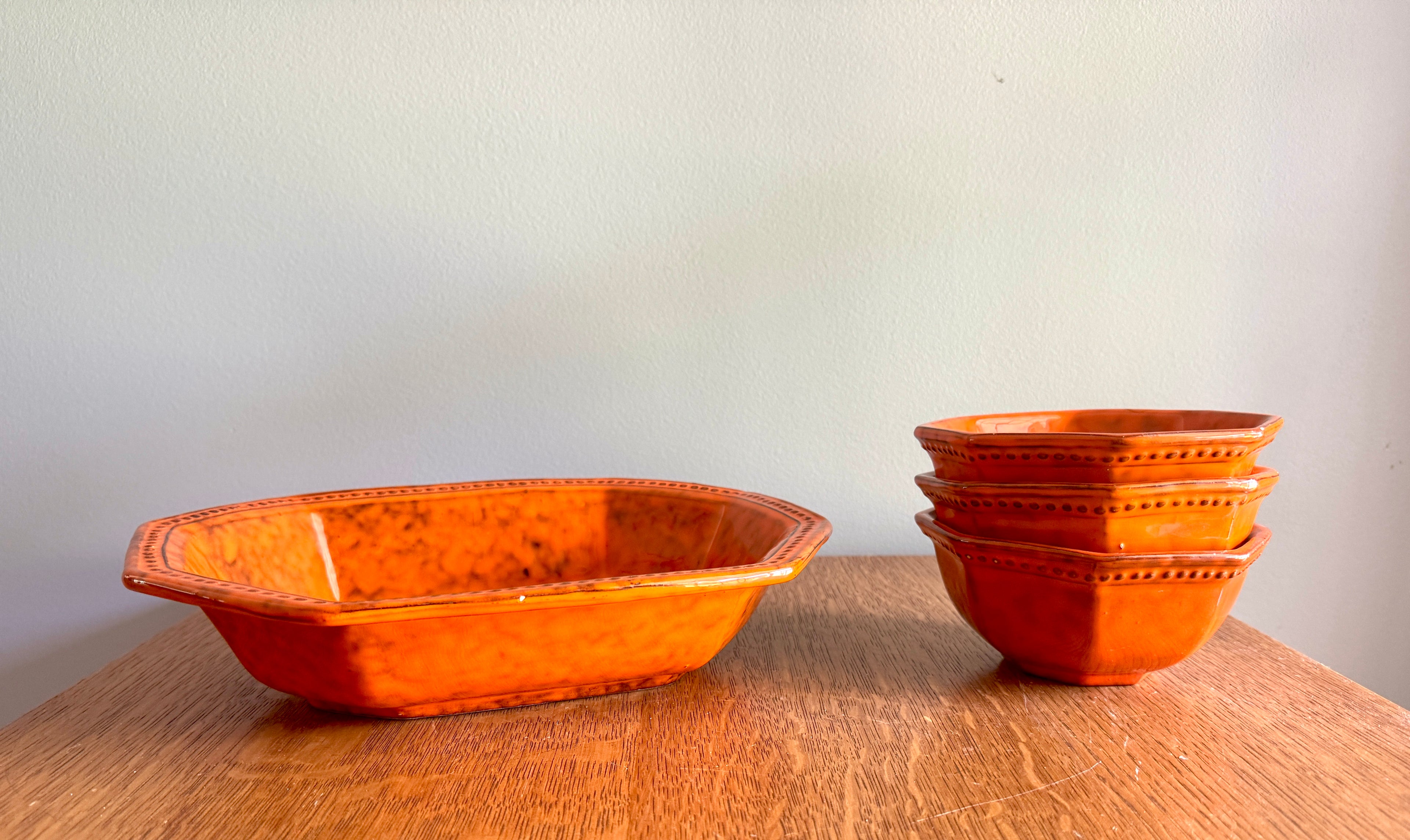 Vtg Set of Orange Peasant Village Ceramic Bowls ~ Orange PV Italy Bowl Set