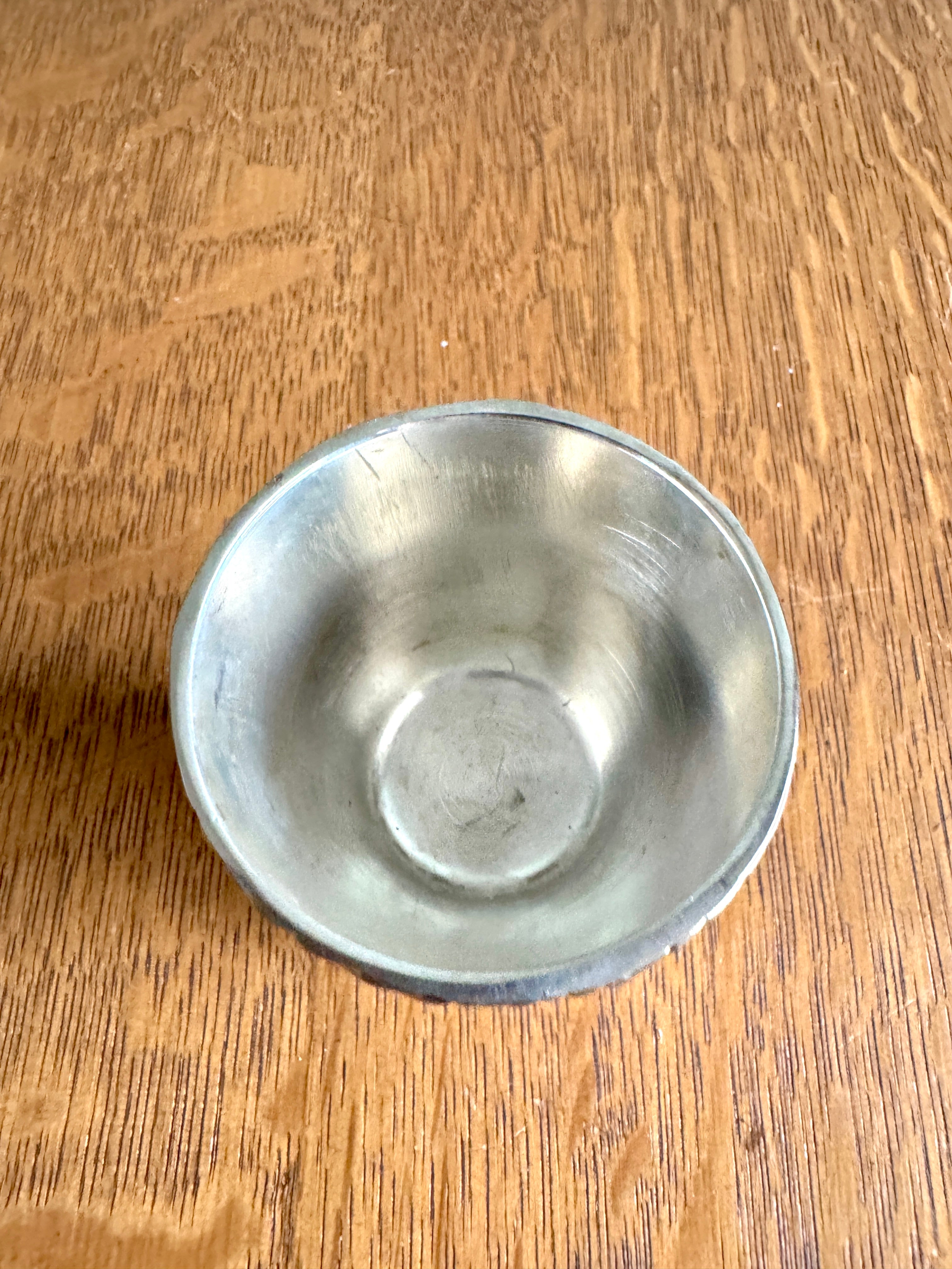 Vtg International Silver Co. Silver Plated Santa Claus Jigger ~ Chrome St. Nick Double Shot Glass