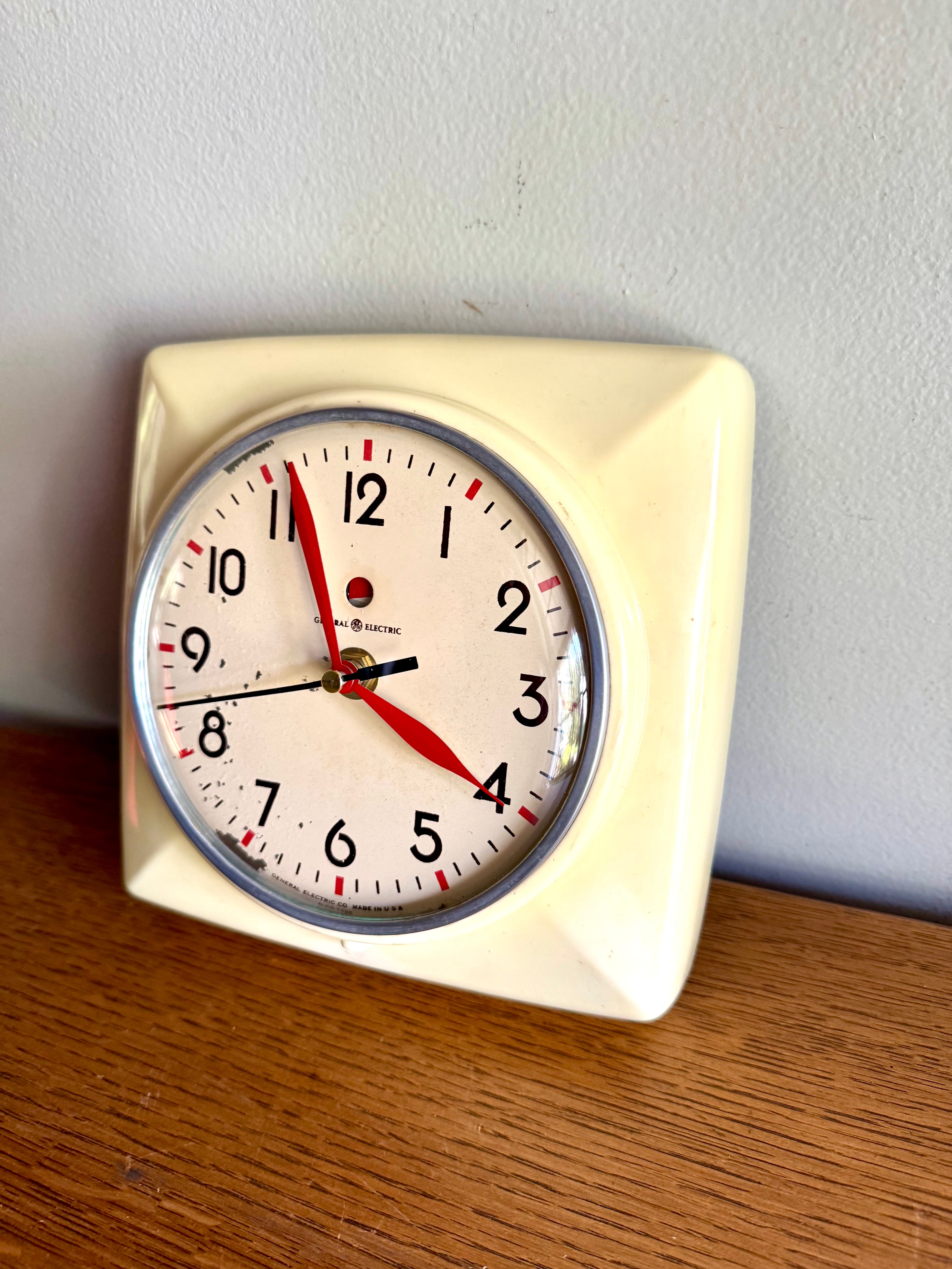 Vintage General Electric Wall Clock | G.E. 2H20 Kitchen Clock | MCM Red Dot White Wall Clock | Ivory White Battery Converted Wall Clock